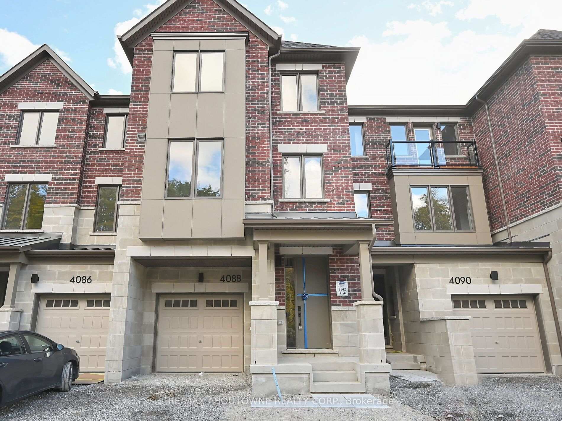 4088 Kadic Terrace Mississauga Ontario Canada Rent residential   Team Olympian – Formerly Spencer Group Inc., Realty Brokerage.