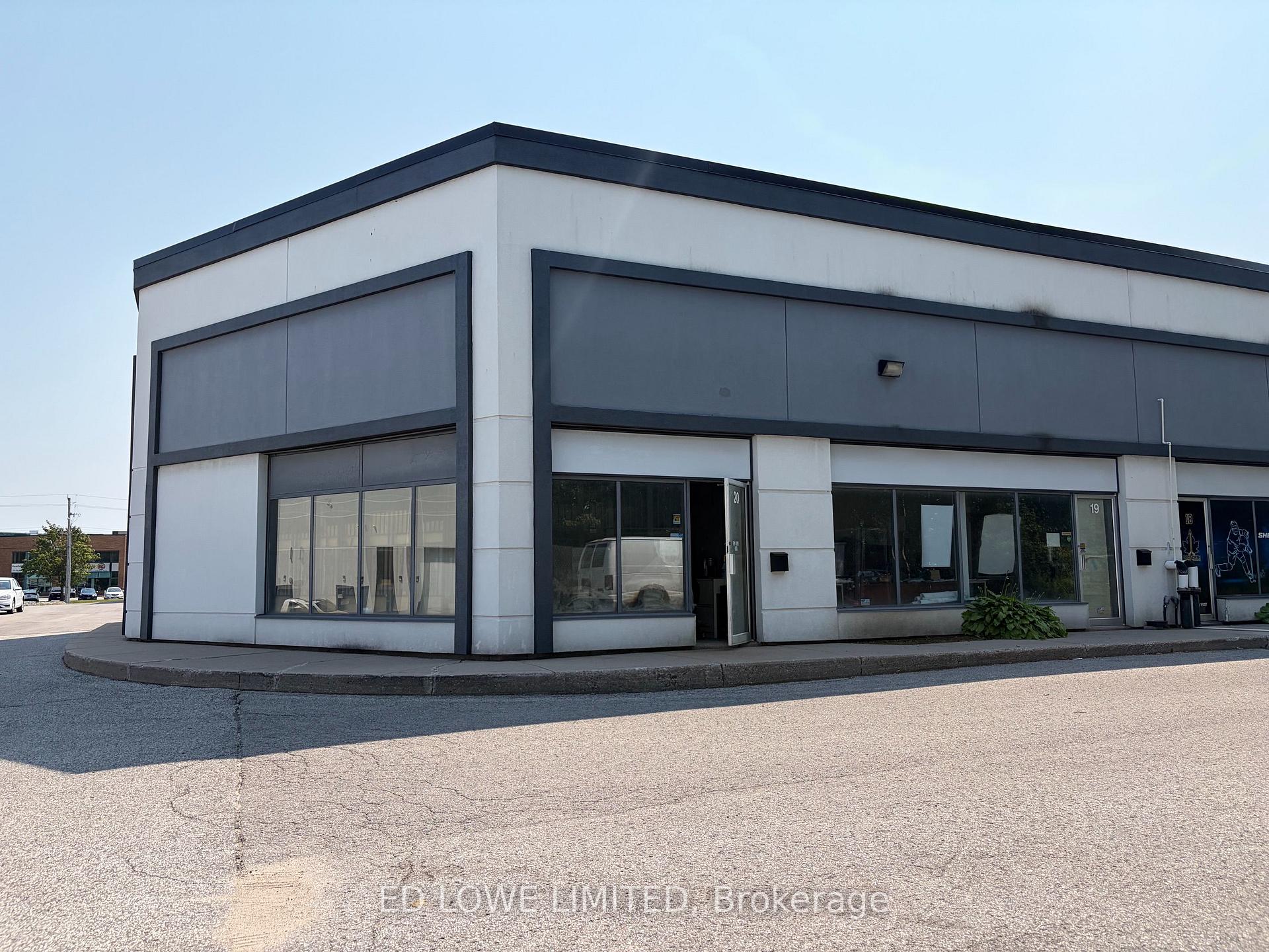 20 - 130 SAUNDERS Road Barrie Ontario Canada Lease commercial Dave Moore RE/MAX Hallmark Chay Realty, Brokerage*