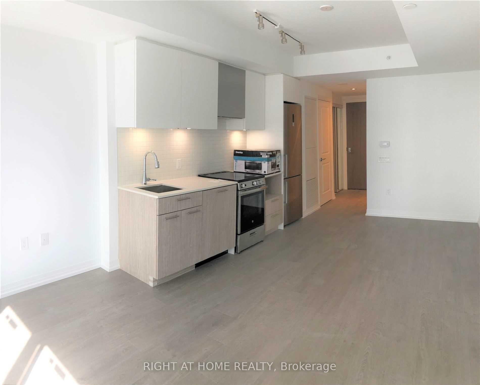2904 - 251 Jarvis Street Toronto Ontario Canada Rent residential Lee Grandchamp Ermir Kape Right at Home Realty, Brokerage*