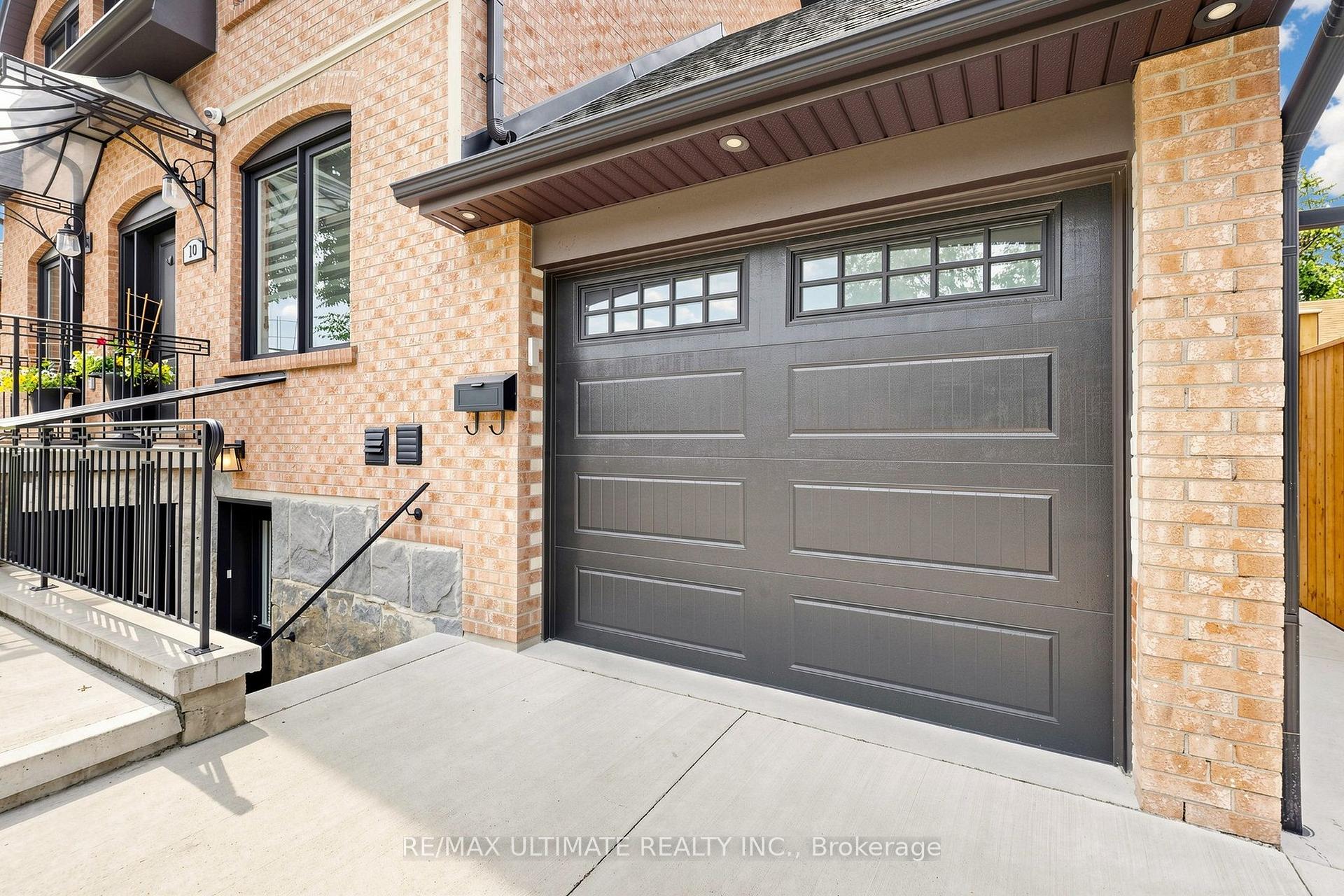 Upper - 10 Warbeck Place Toronto Ontario Canada Rent residential Gilbert Lopes RE/MAX Ultimate Realty, Brokerage *