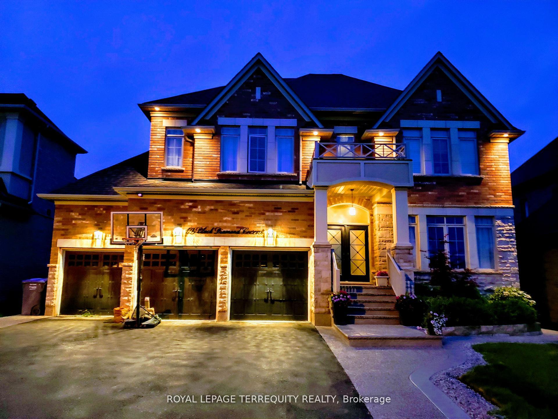 19 Black Diamond Crescent Brampton Ontario Canada Sale residential Jasmine Noronha Royal LePage Signature Realty, Brokerage