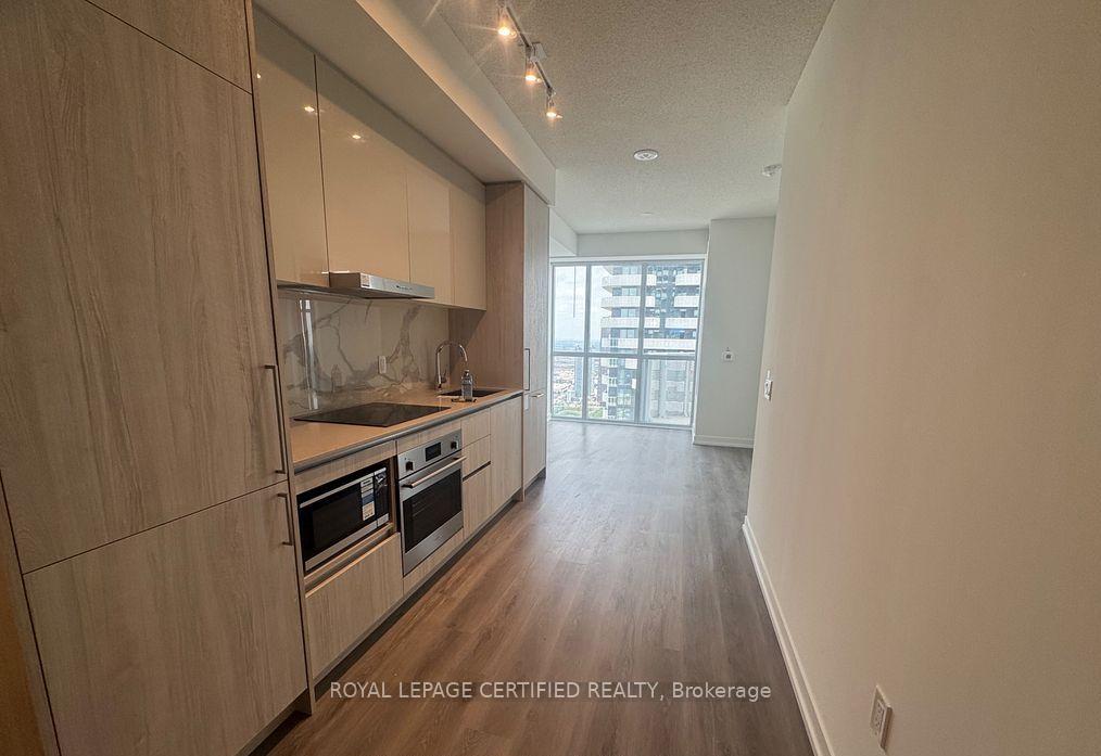 5515 - 225 Commerce Street Vaughan Ontario Canada Rent residential KAMAL SANGHA Royal Lepage Certified Realty, Brokerage*