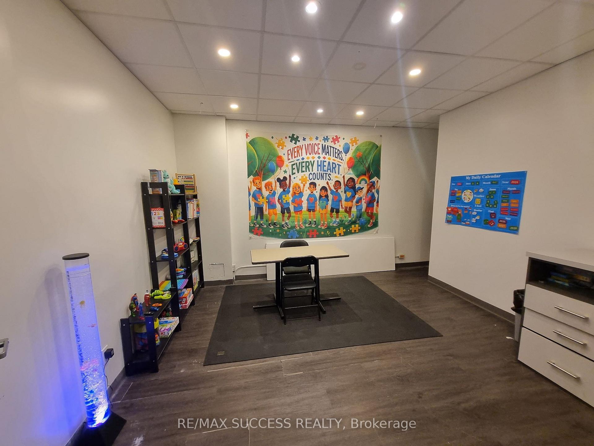 Main Fl - 2567 Hurontario Street Mississauga Ontario Canada Lease commercial Sunil Angrish RE/MAX Success Realty, Brokerage*