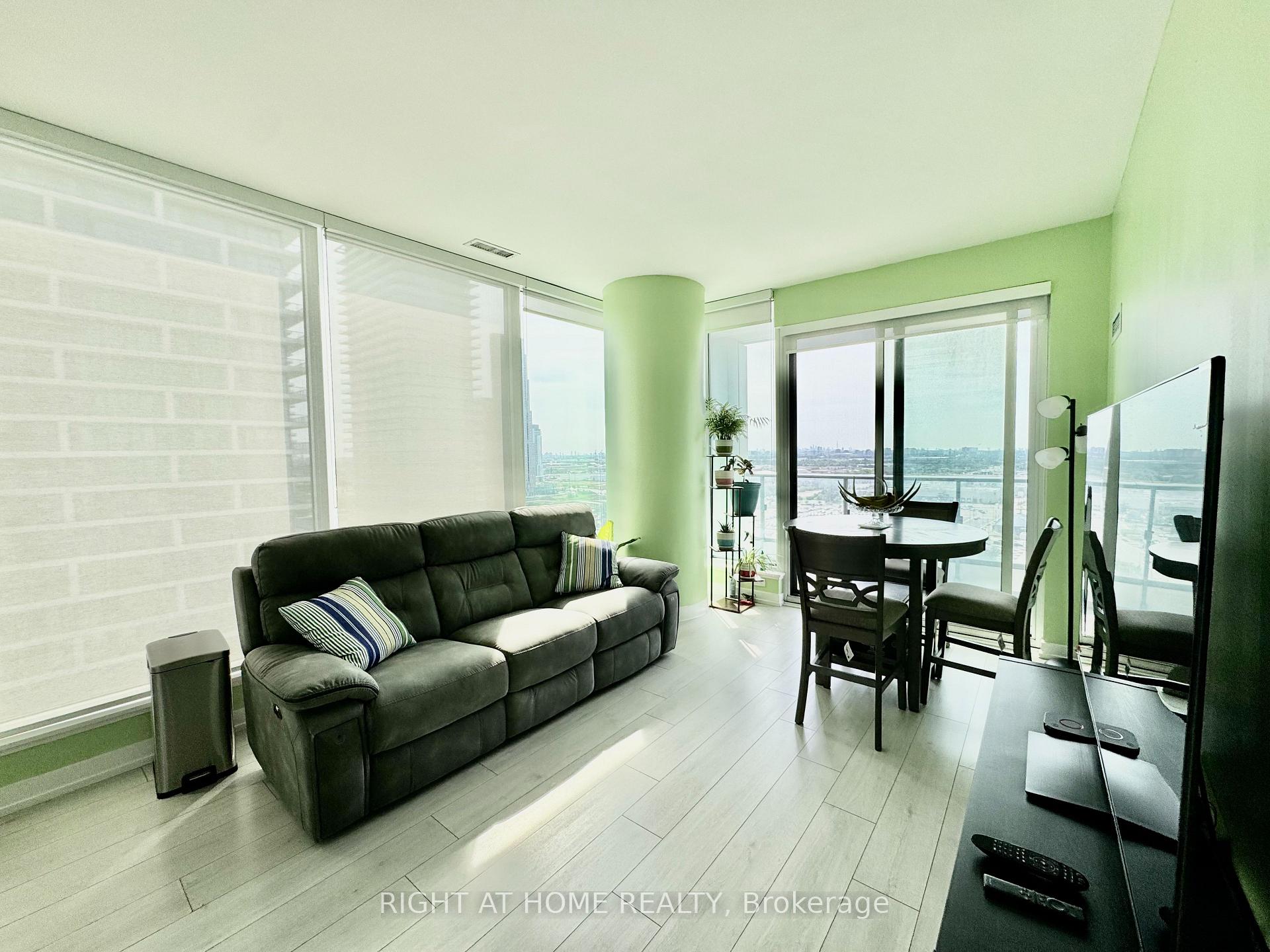 1903 - 898 Portage Parkway Vaughan Ontario Canada Rent residential Steffen Hugo Right at Home Realty, Brokerage*