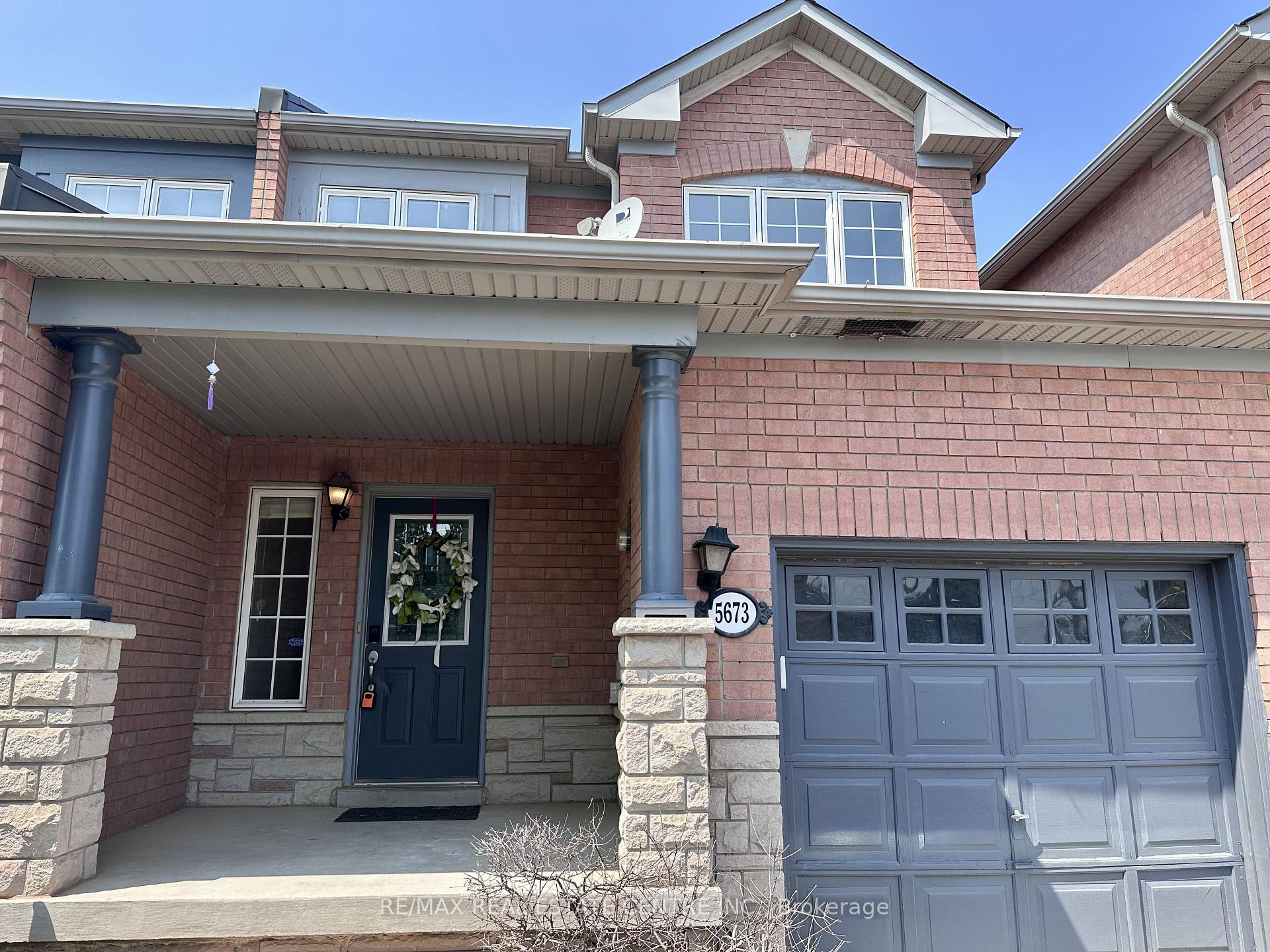 5673 Flora Drive Burlington Ontario Canada Sale residential William (Bill) Kovacs Right at Home Realty, Brokerage*