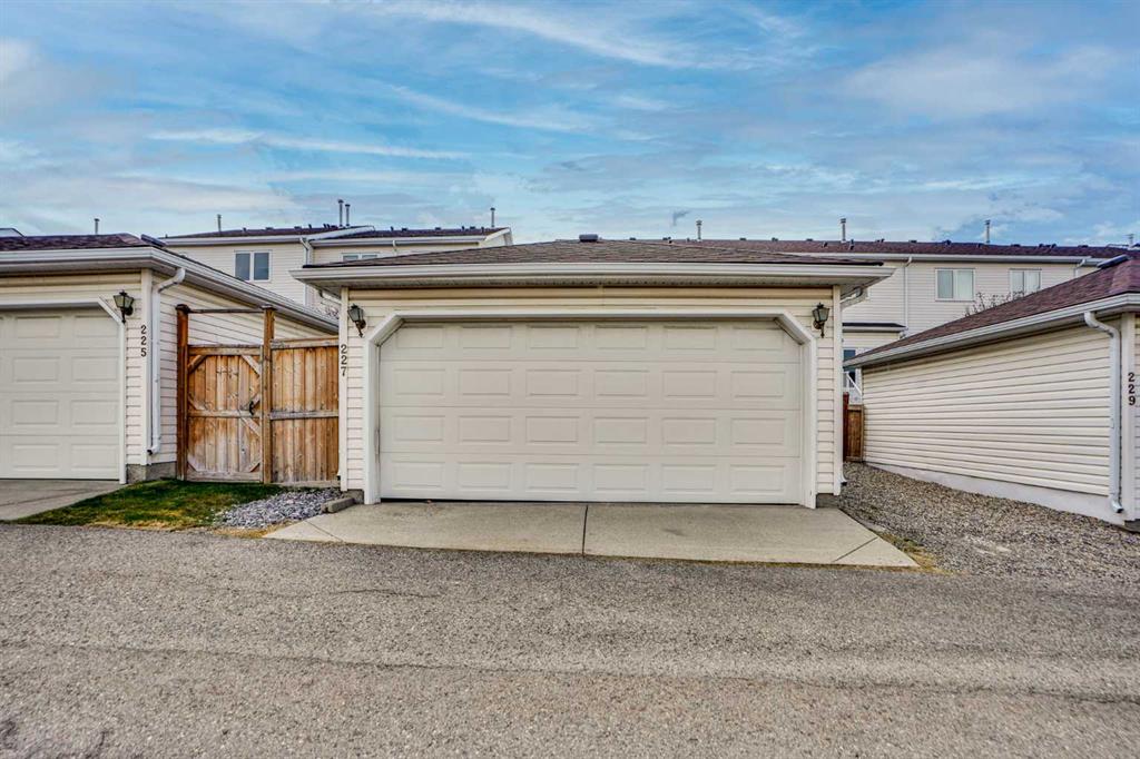 227 Citadel LN NW Calgary Alberta Canada Sale residential Mark Jamias Real Estate Professionals Inc., Brokerage*