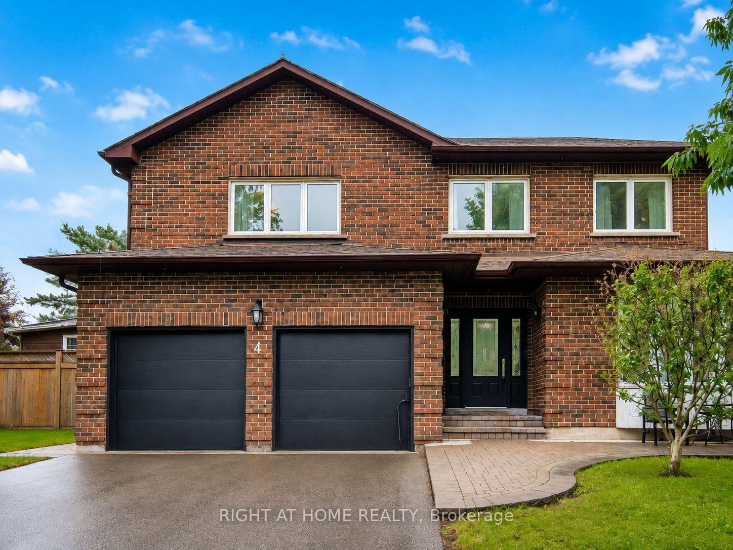 4 Simmons Crescent Aurora Ontario Canada Sale residential Phil Brown Right at Home Realty, Brokerage*