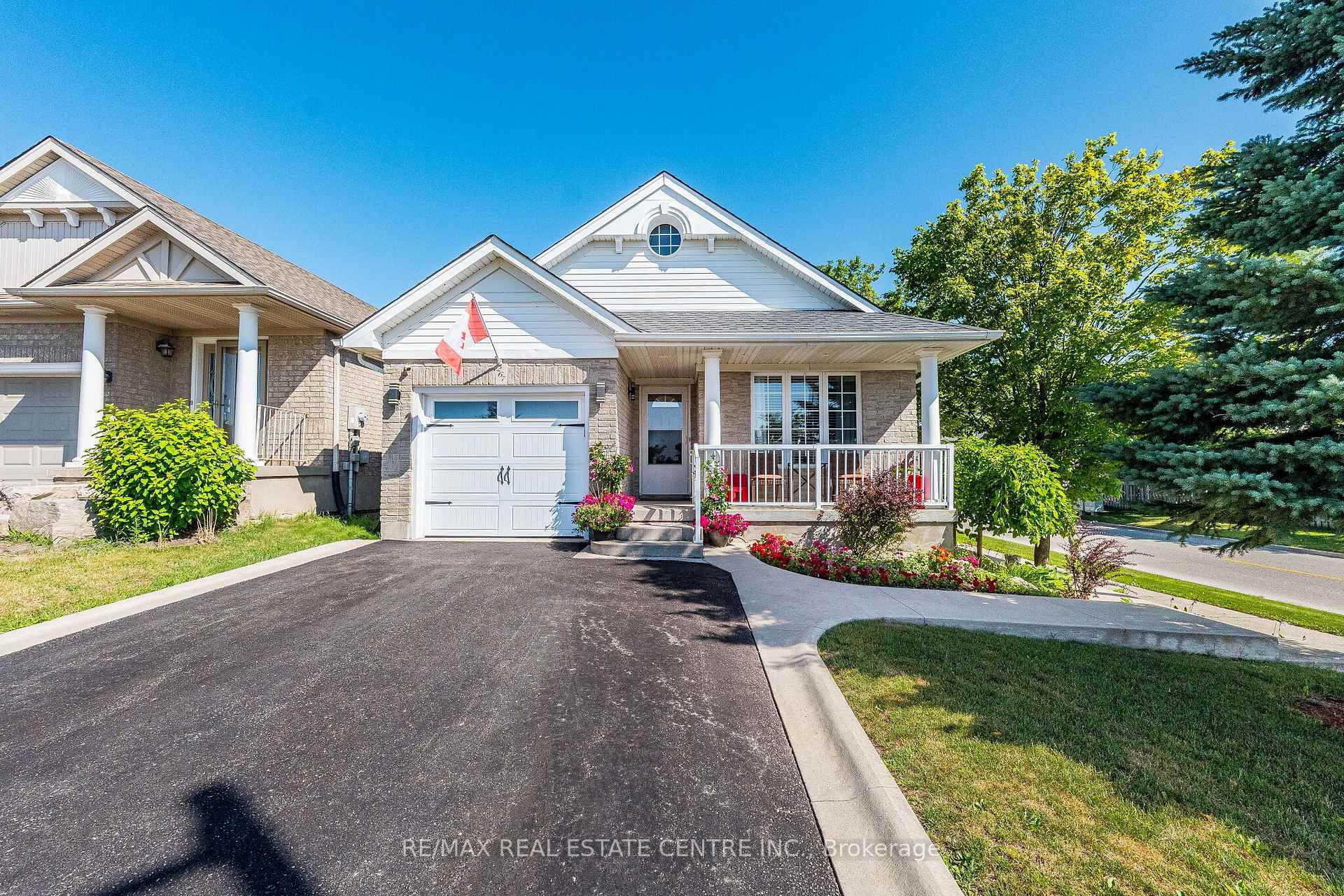 267 Montgomery Boulevard Orangeville Ontario Canada Sale residential Hemanshu Patel RE/MAX Real Estate Centre Inc., Brokerage *