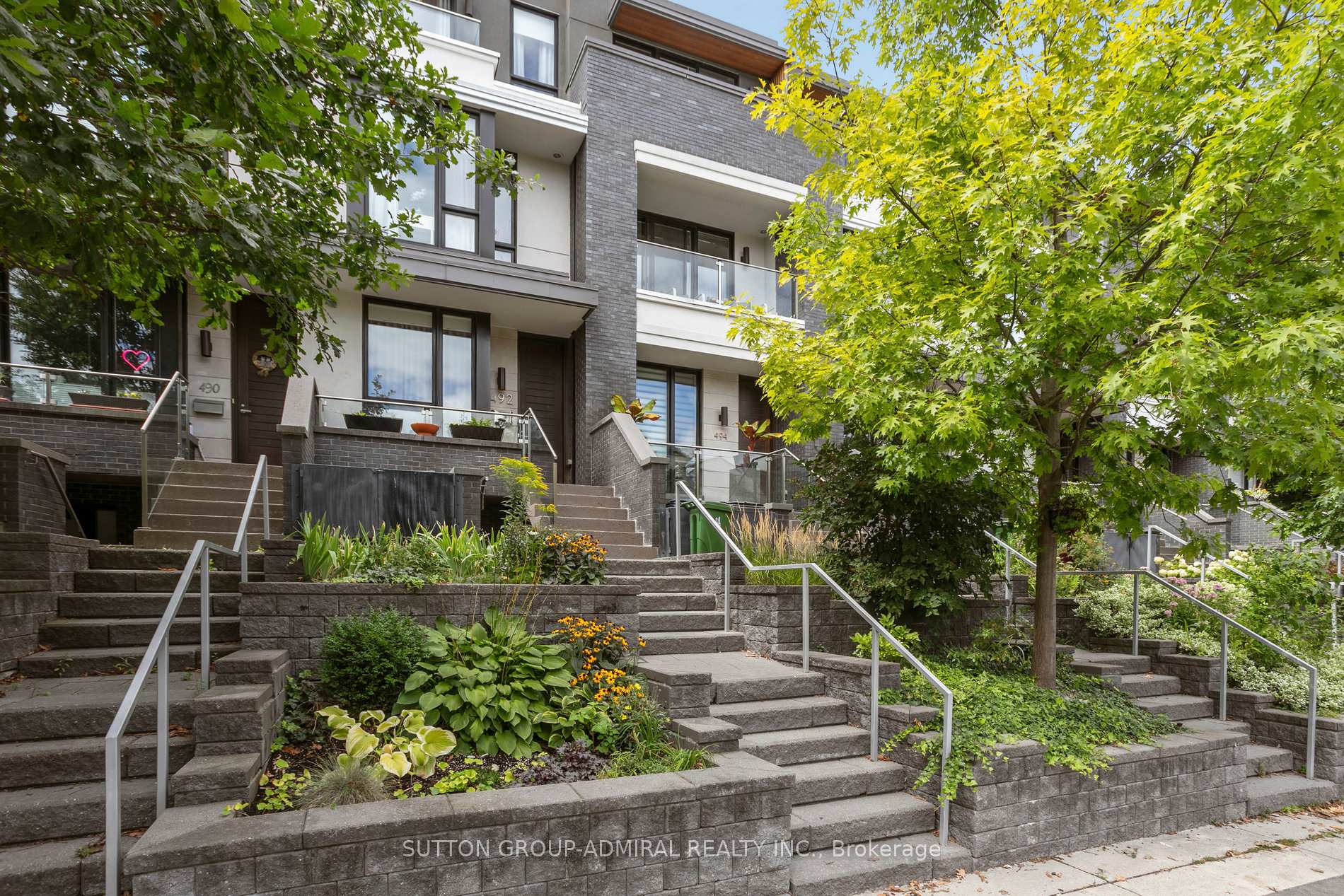 492 Shaw Street Toronto Ontario Canada Rent residential Kenneth Sorinmade Sutton Group-Admiral Realty Inc., Brokerage *