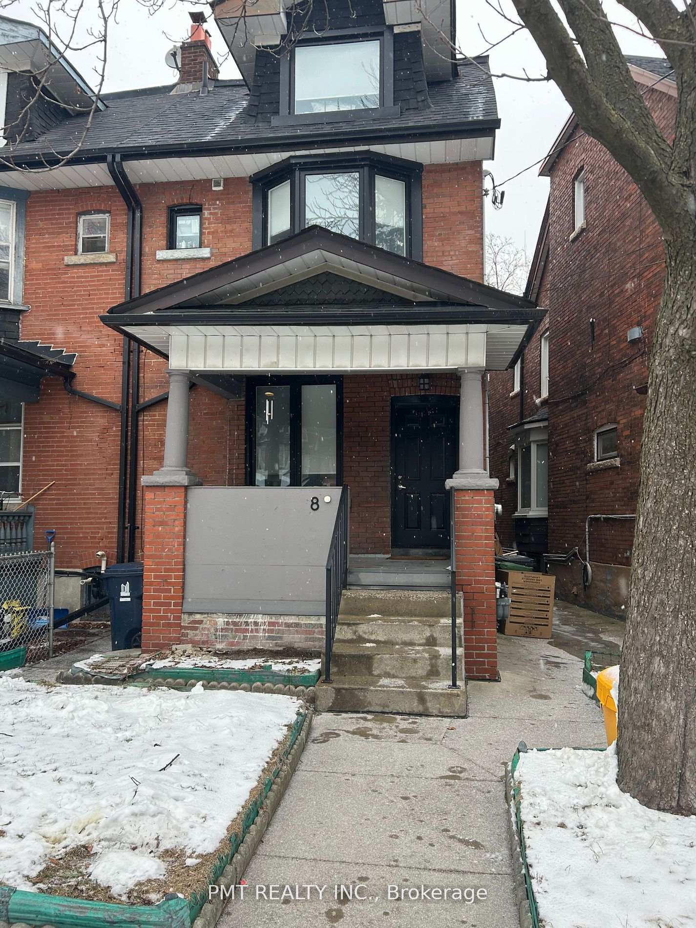 Main - 8 Rusholme Park Crescent Toronto Ontario Canada Rent residential Steffen Hugo Right at Home Realty, Brokerage*