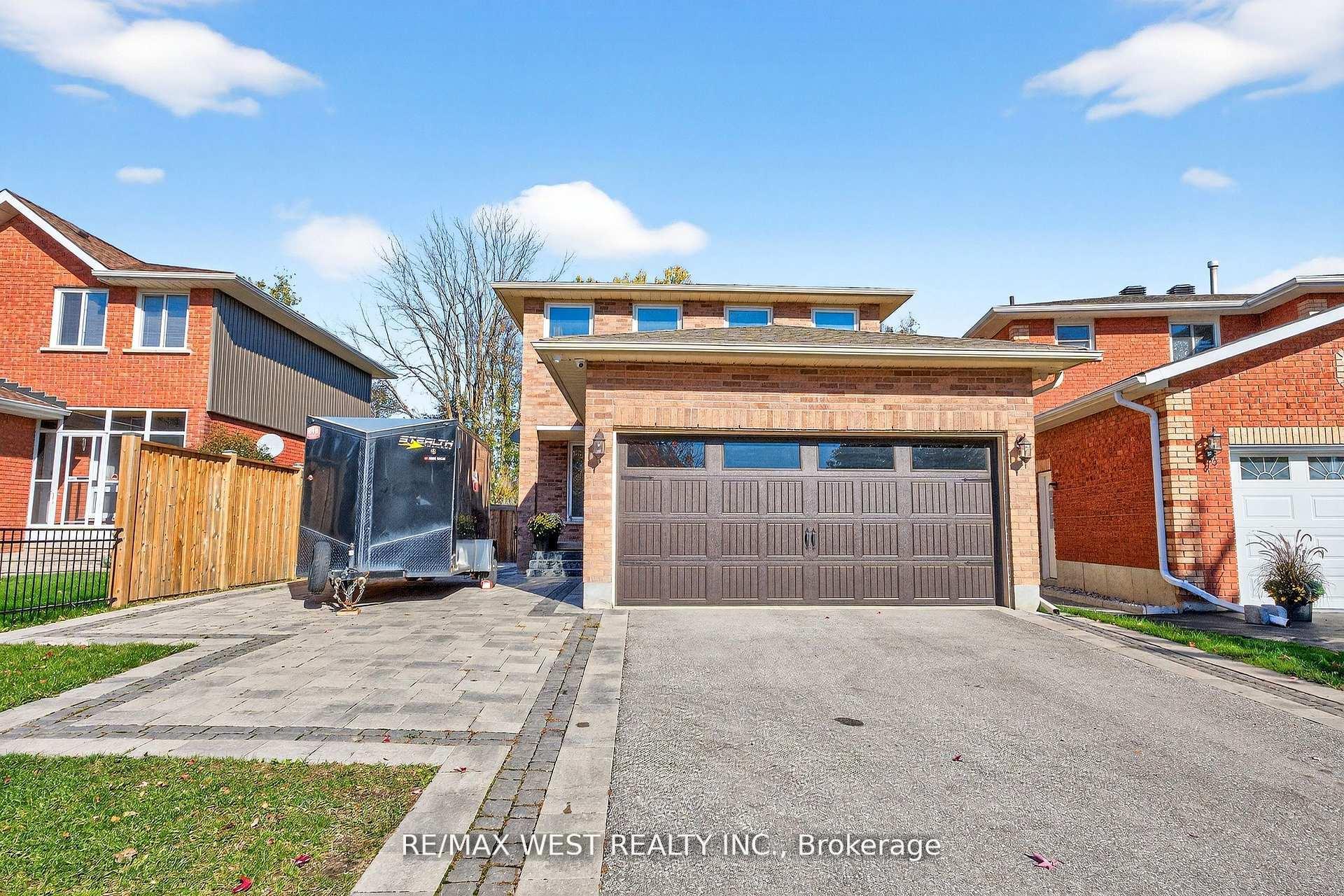 100 Kerr Boulevard New Tecumseth Ontario Canada Sale residential Gina  Paulo RE/MAX West Realty Inc., Brokerage *