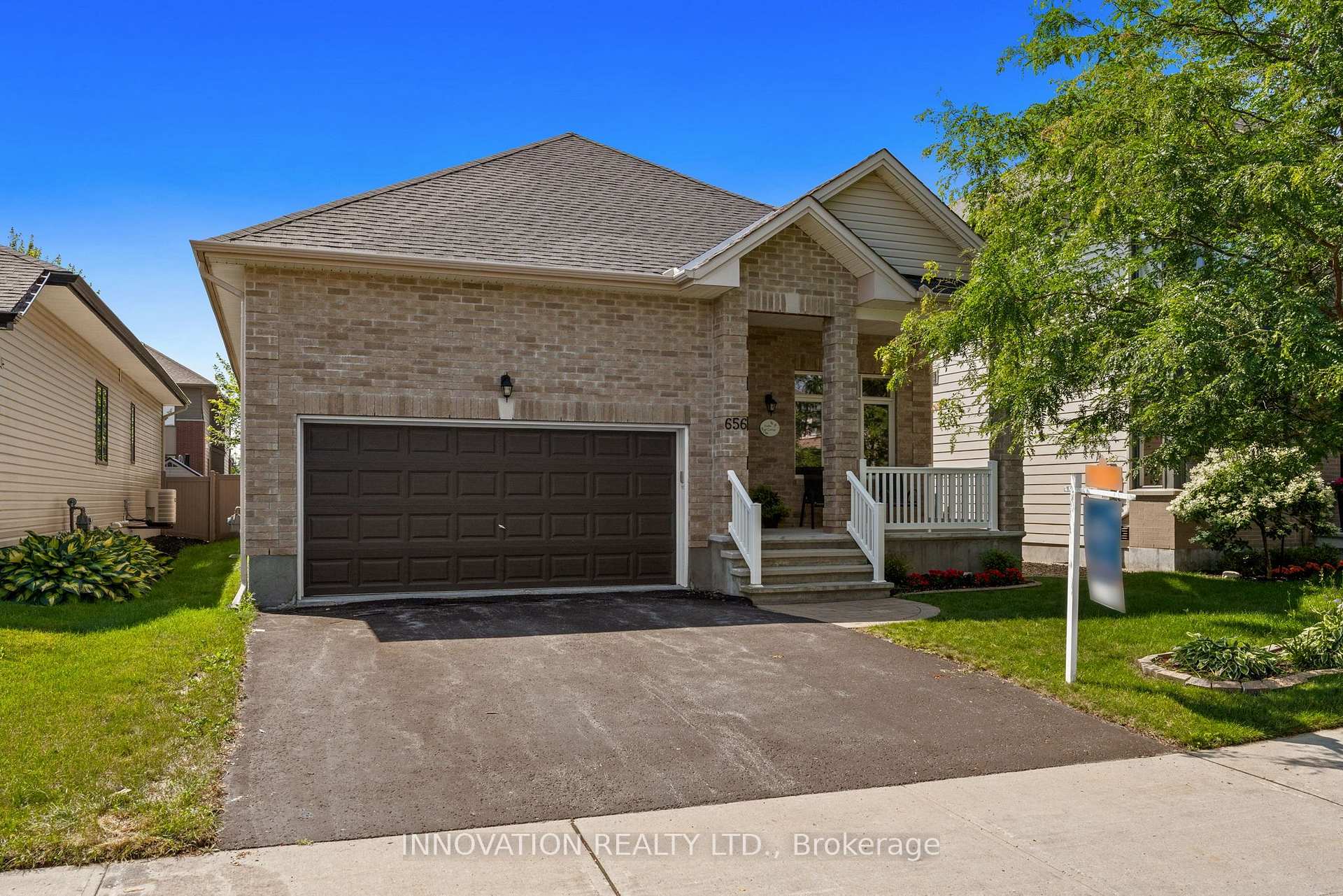 656 Bridleglen Crescent Ottawa Ontario Canada Sale residential Angelika Rosato Right at Home Realty, Brokerage*
