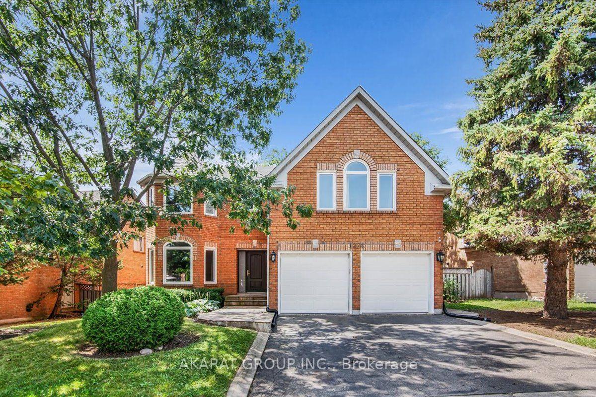 1274 King's College Drive Oakville Ontario Canada Rent residential Christine Miocevich Royal LePage Realty Plus Oakville, Brokerage*