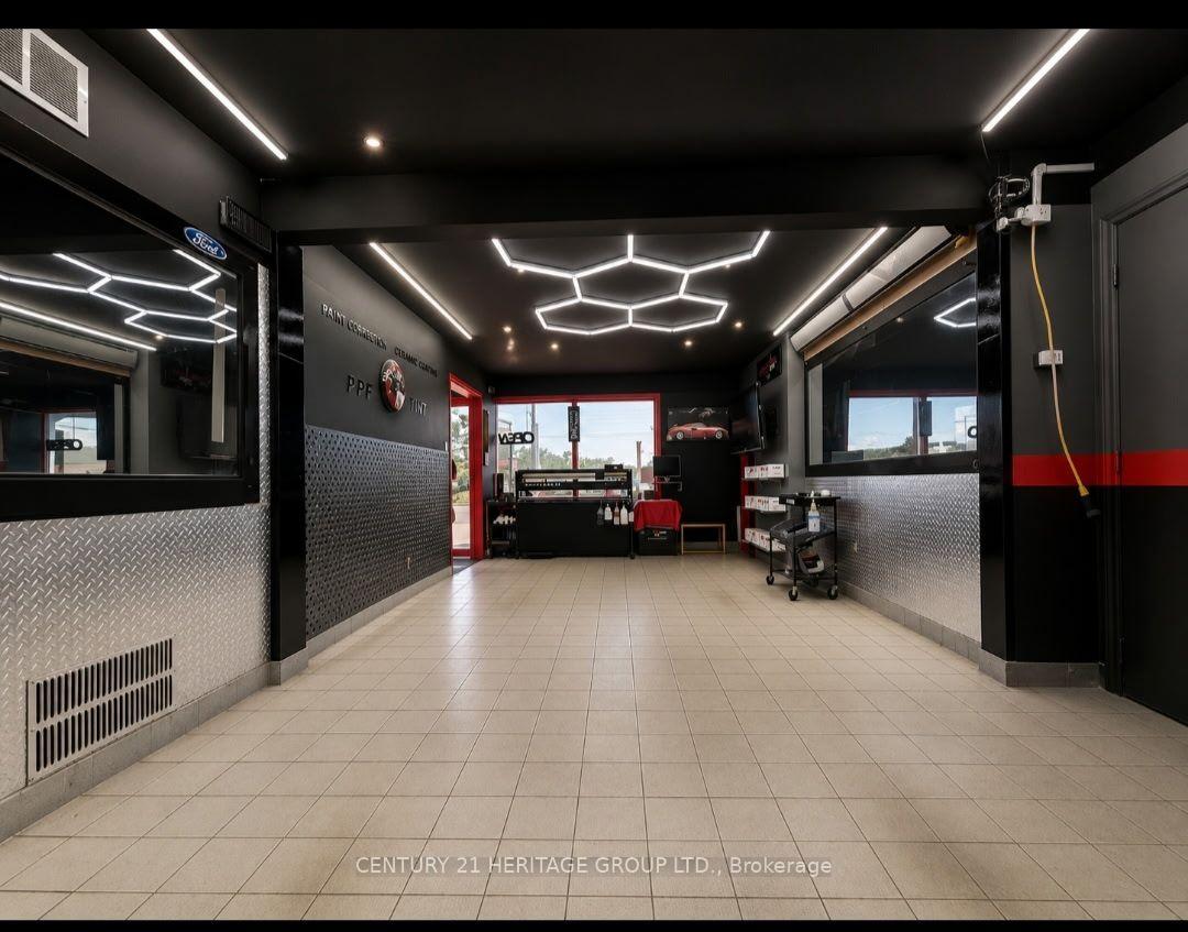 2 - 136 Wellington Street E Aurora Ontario Canada Lease commercial   Century 21 Heritage Group Ltd. Brokerage*