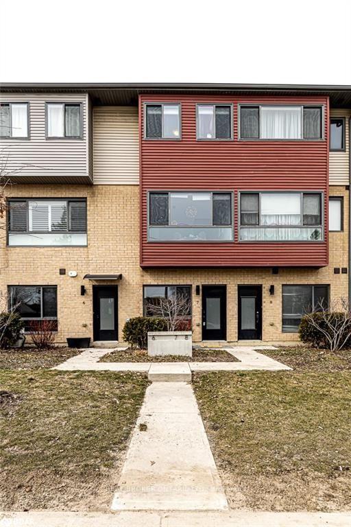 8 - 369 Essa Road Barrie Ontario Canada Rent residential The Spring Team Real Estate