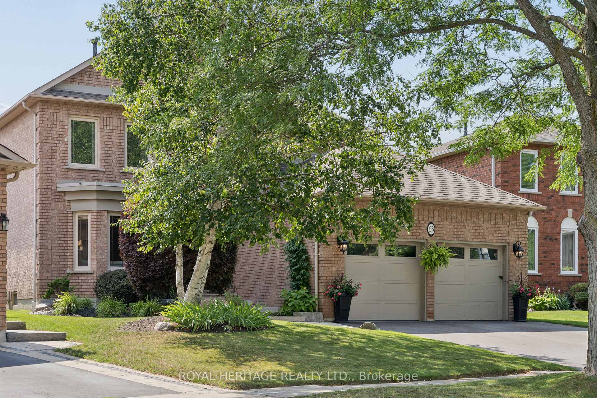 63 Kennett Drive Whitby Ontario Canada Sale residential Maurice and Eleanor King ROYAL HERITAGE REALTY LTD., BROKERAGE