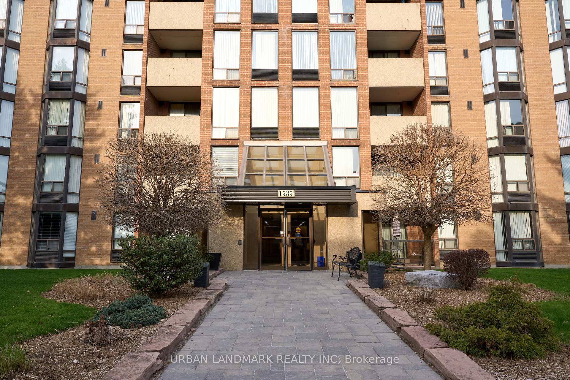 107 - 1535 Diefenbaker Court Pickering Ontario Canada Sale residential Mike McMahon Right at Home Realty, Brokerage*