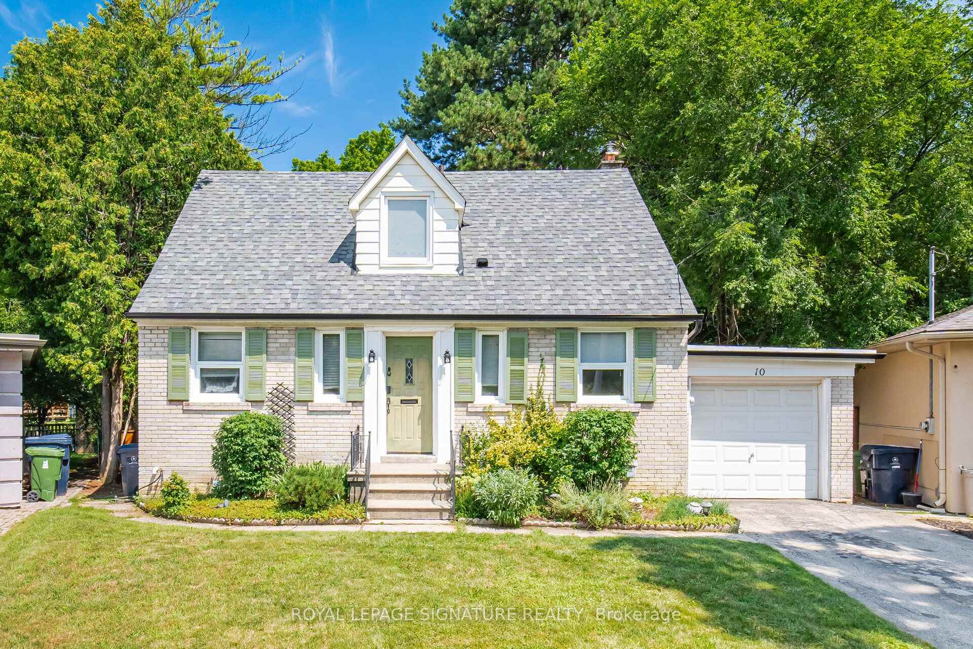 10 Elmview Court Toronto Ontario Canada Sale residential NICK PANARESE Royal LePage Signature Realty, Brokerage