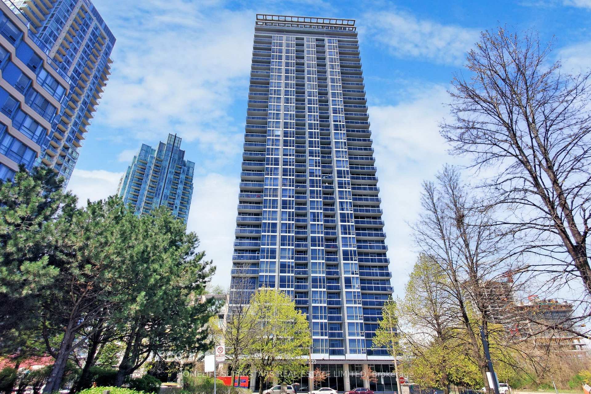 1013 - 223 Webb Drive Mississauga Ontario Canada Rent residential Elena Vankevich Brokerage Information: Not available, please contact website owner