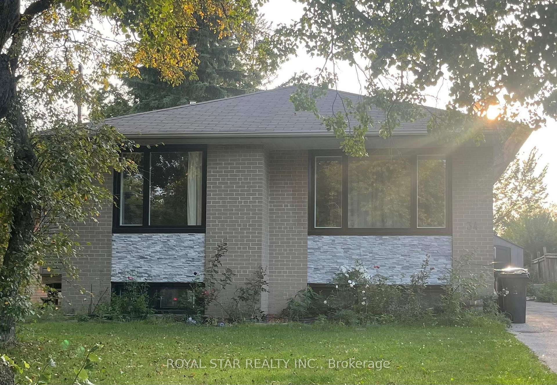 Main - 34 Neapolitan Drive Toronto Ontario Canada Rent residential   Royal Star Realty Inc., Brokerage*