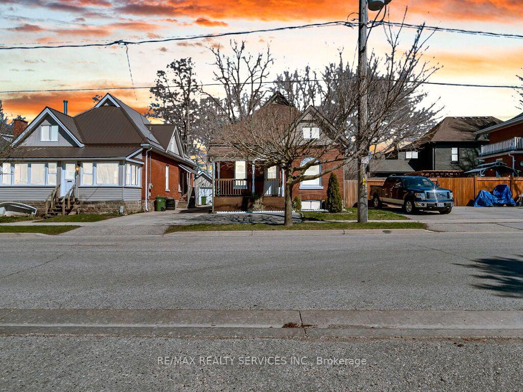 65 Moore Street St. Thomas Ontario Canada Rent residential Lets talk Real Estate RE/MAX Realty Services Inc., Brokerage*