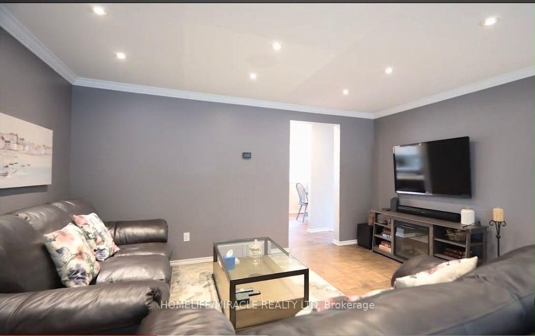 142 Hillmer Road Cambridge Ontario Canada Rent residential   HomeLife/Miracle Realty Ltd., Brokerage*