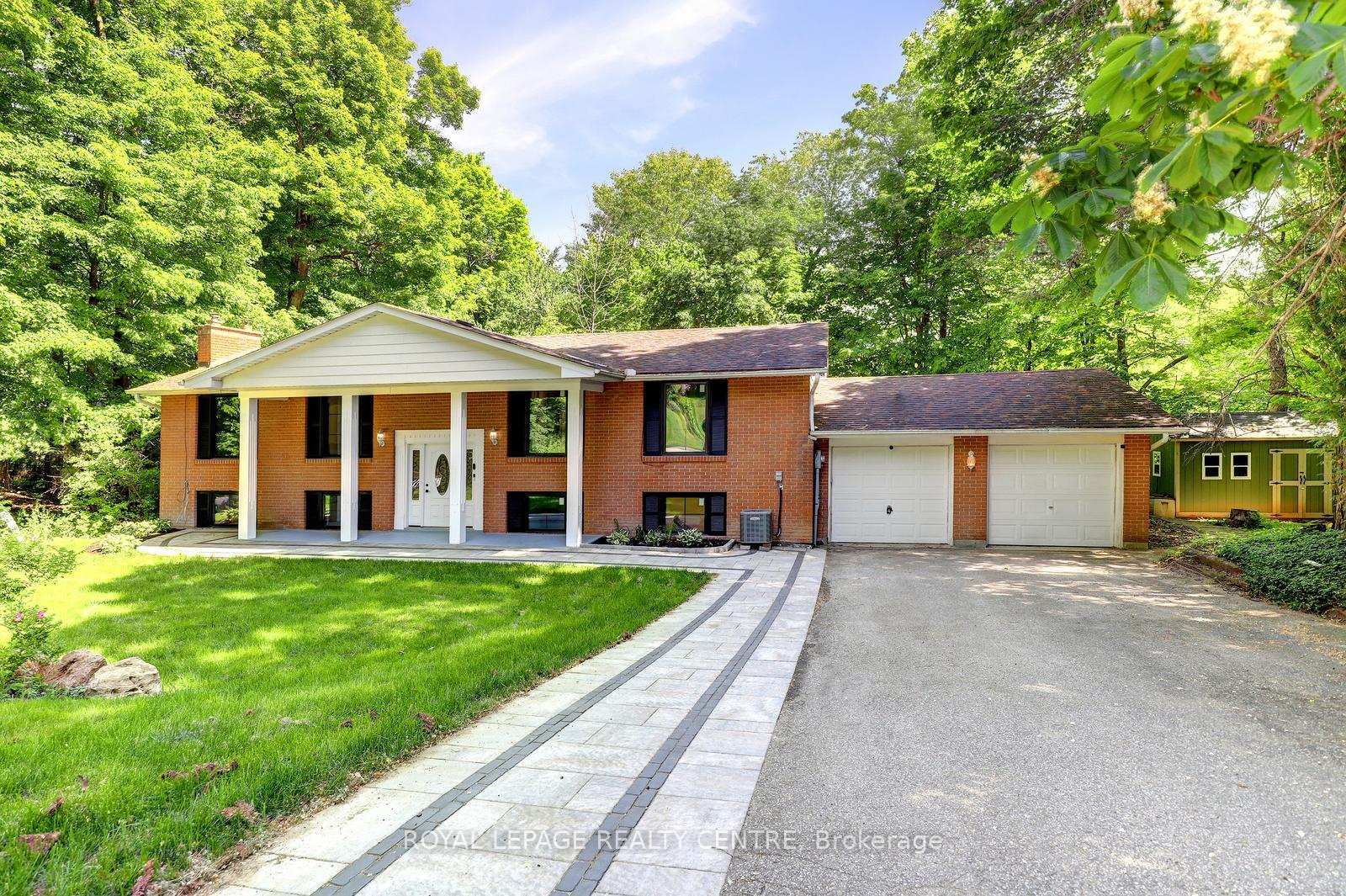 69 Glenda Jane Drive Milton Ontario Canada Sale residential Shaleen Kumar RE/MAX Real Estate Centre Inc., Brokerage*