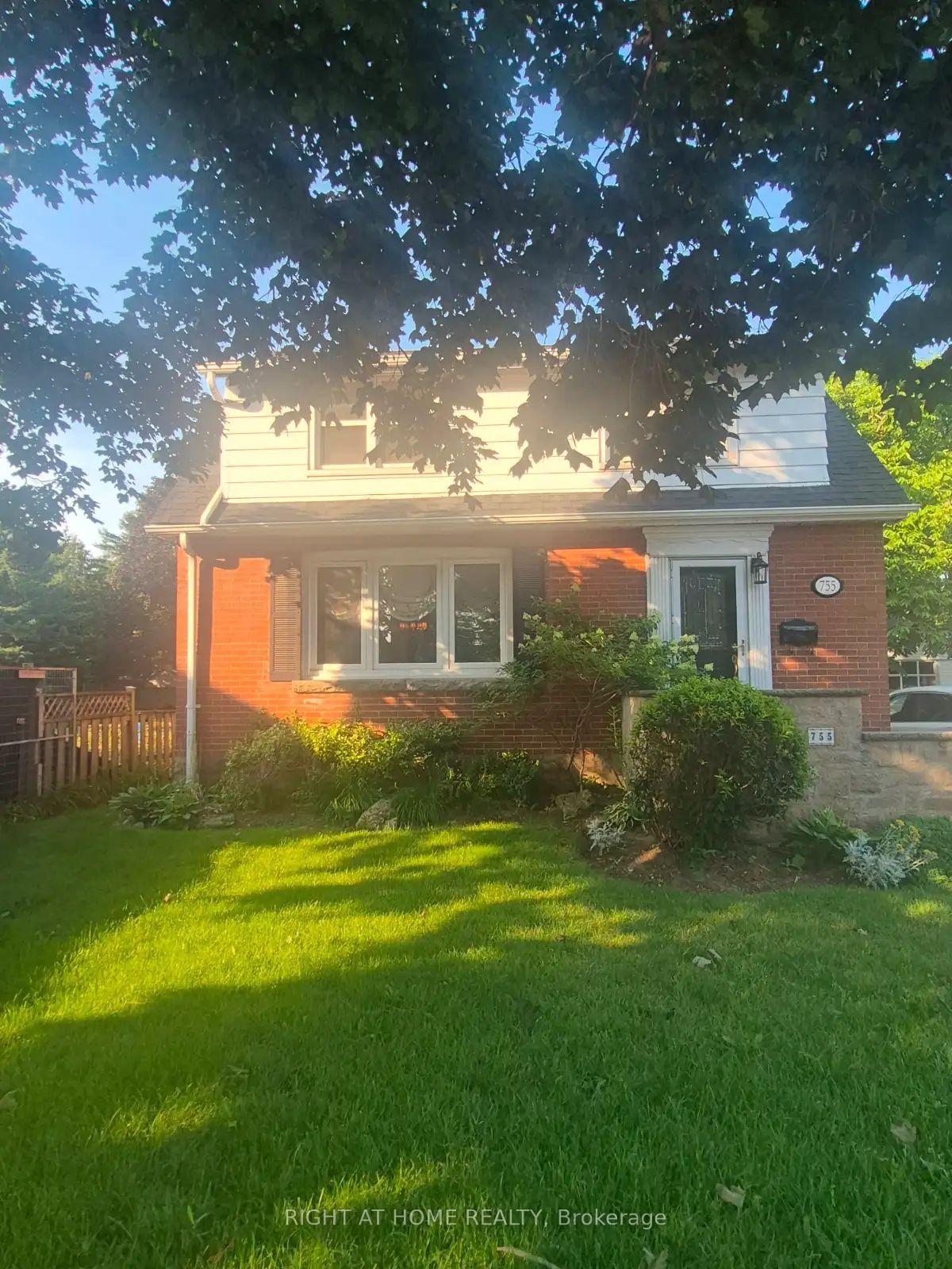 755 Maple Avenue Burlington Ontario Canada Rent residential Manuela Evans Right at Home Realty, Brokerage*