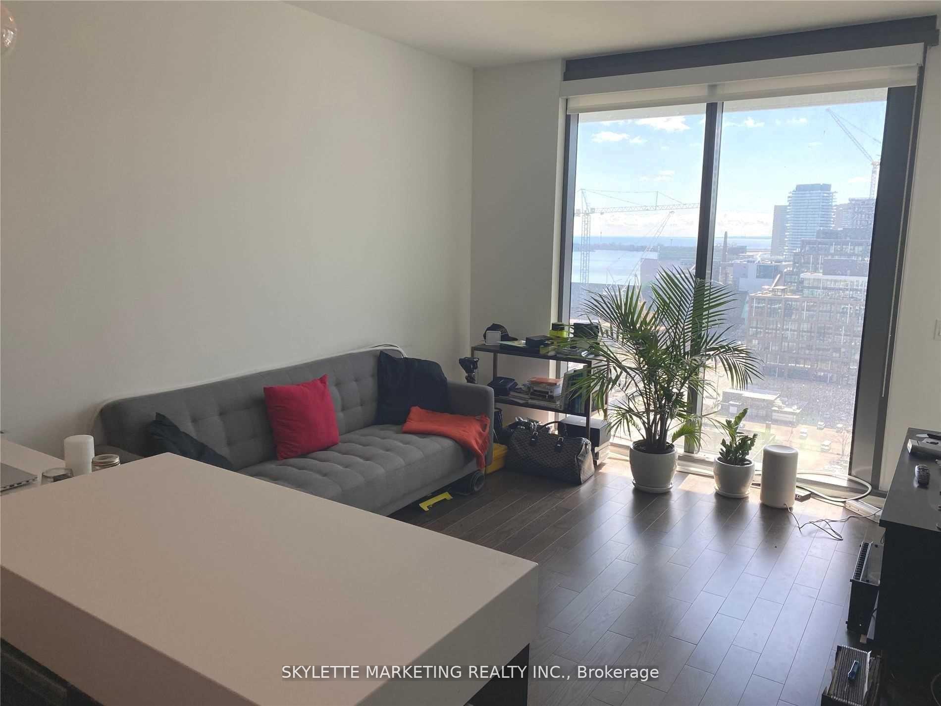 1810 - 16 Bonnycastle Street Toronto Ontario Canada Rent residential Manzoor Bhatti RE/MAX Gold Realty Inc., Brokerage *