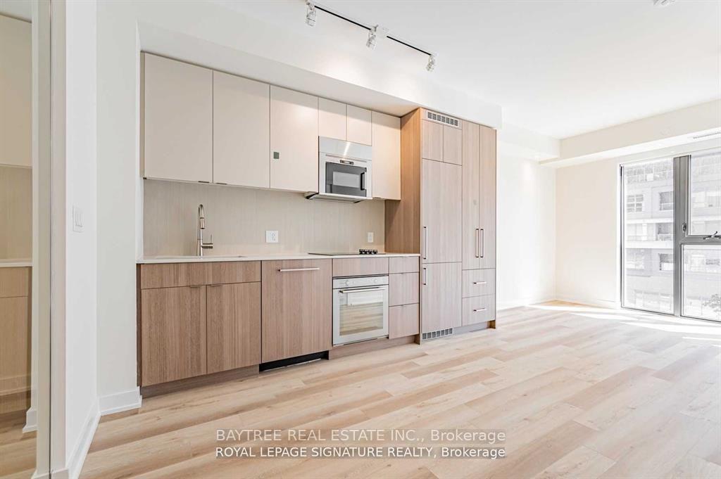 411 - 840 St Clair Avenue W Toronto Ontario Canada Rent residential Naushy Saeed Brokerage Information: Not available, please contact website owner