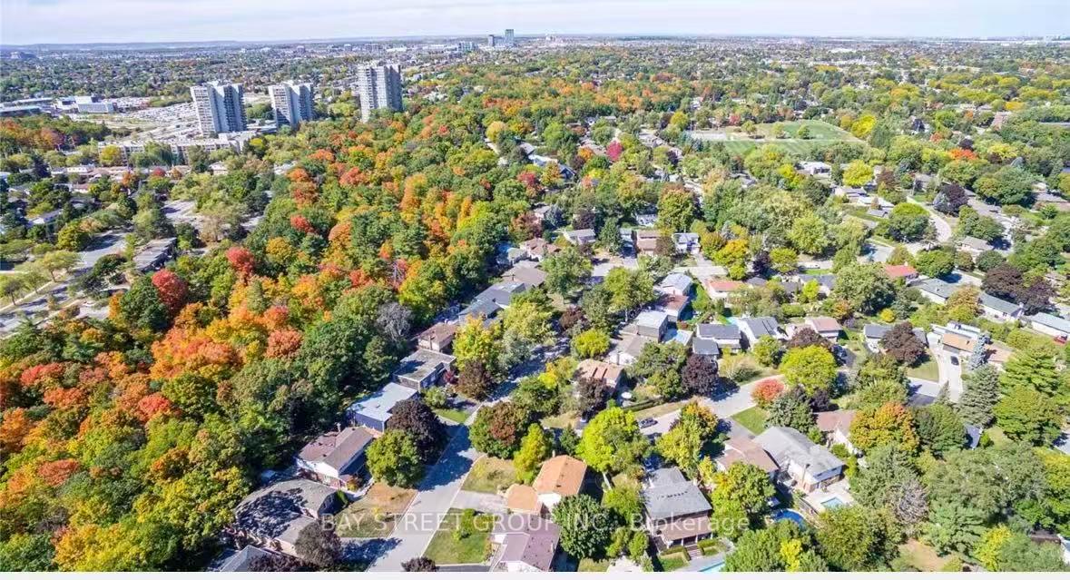 1214 Half Moon Lane Oakville Ontario Canada Rent residential Michael Houlder Global Bricks Executive Homes Realty, Brokerage