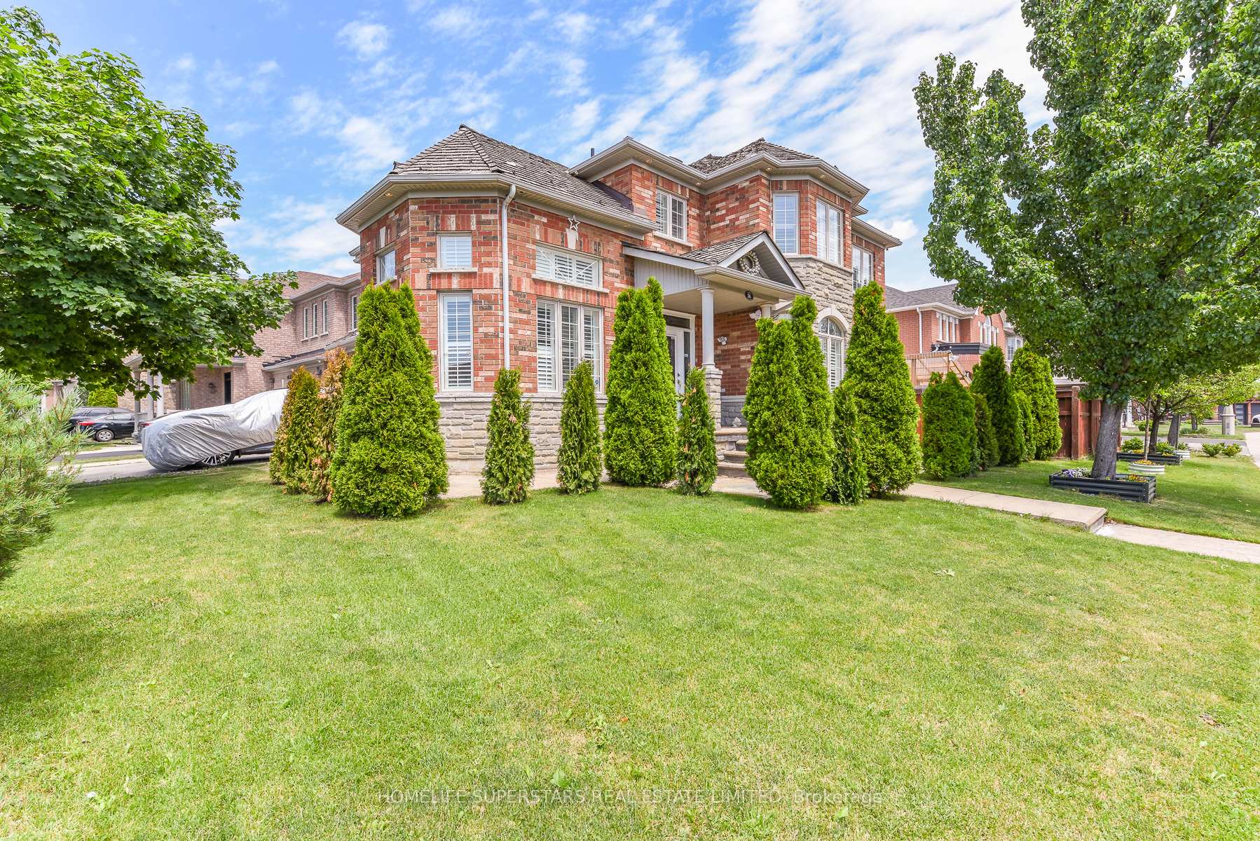 36 Lucky Lane Brampton Ontario Canada Sale residential   HomeLife 247 Realty Inc.,  Brokerage*