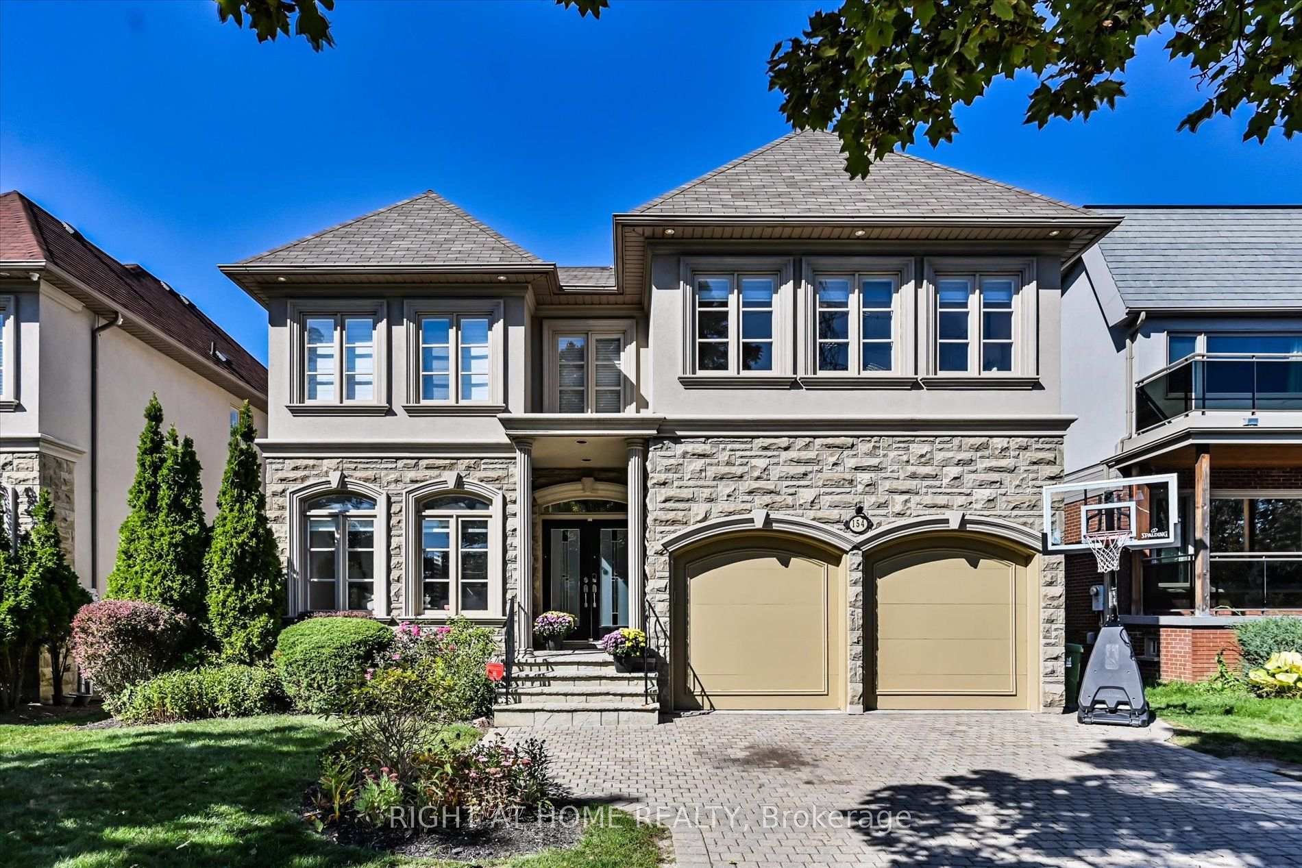 154 Charlton Boulevard Toronto Ontario Canada Sale residential Leon Schaumer HomeLife/Cimerman Real Estate Ltd., Brokerage*