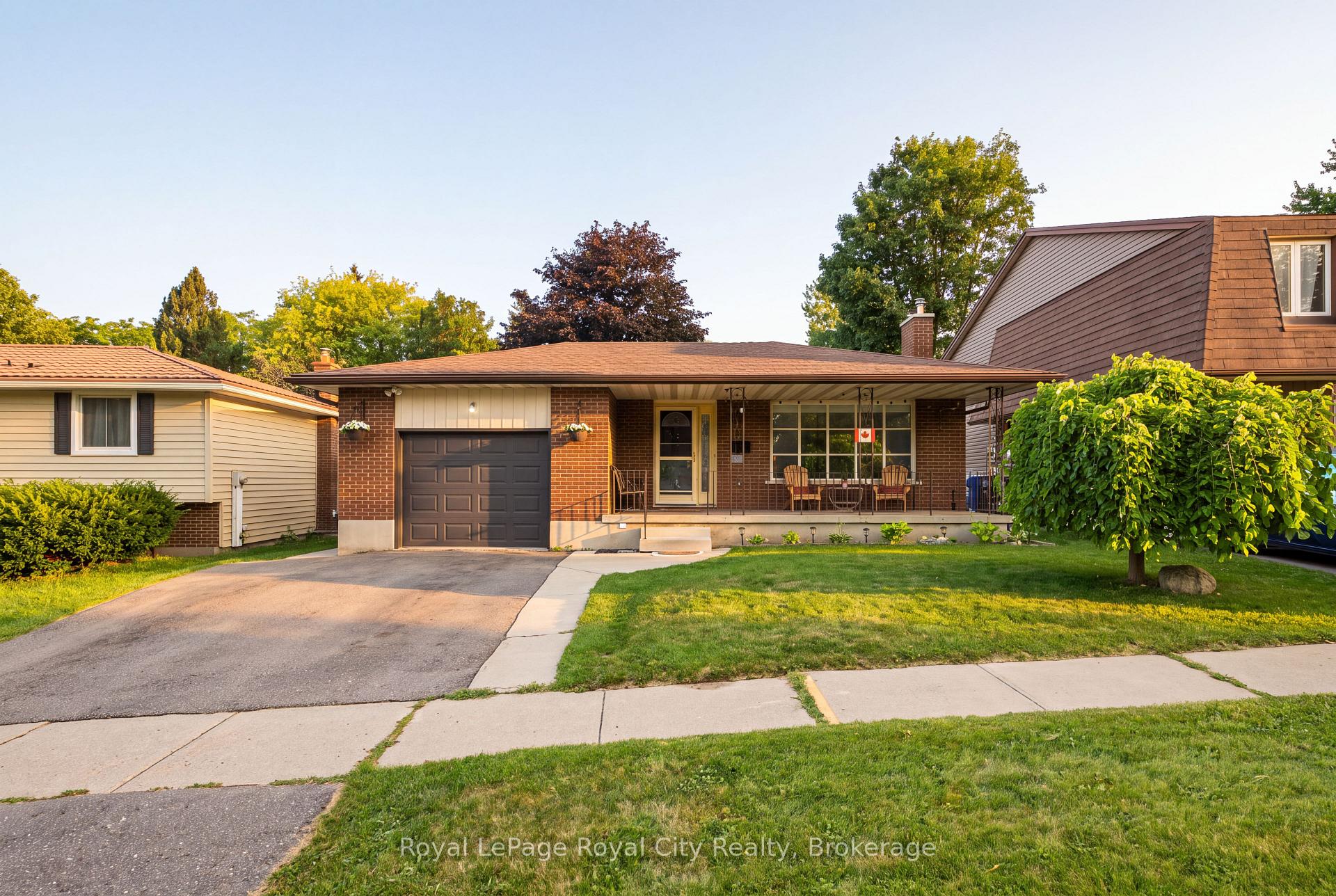 27 Carey Crescent Guelph Ontario Canada Sold residential Ruby Malik HomeLife/Miracle Realty Ltd., Brokerage*