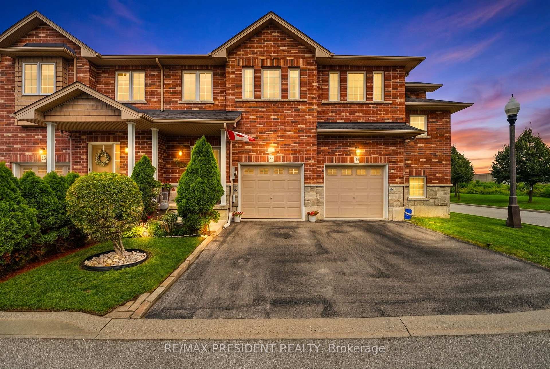 23 - 45 SEABREEZE Crescent Hamilton Ontario Canada Sale residential Rajvir Duggal RE/MAX President Realty