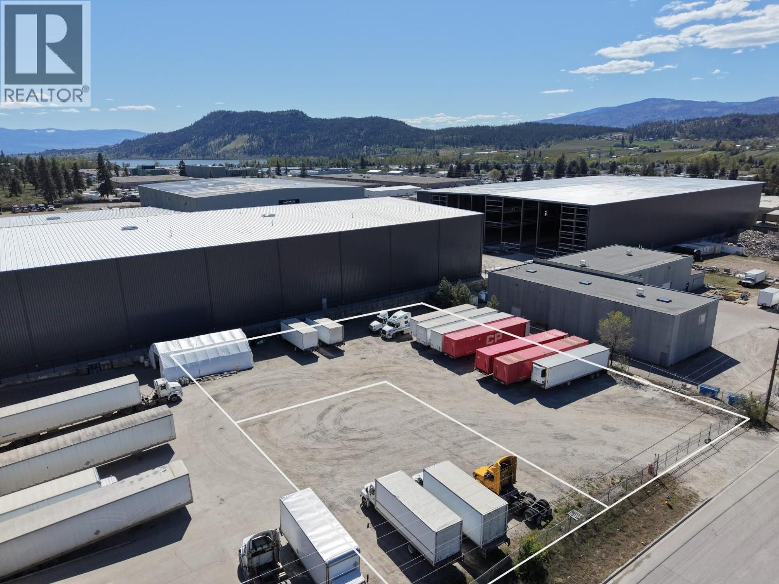 131 Tilley Road Kelowna British Columbia Canada Lease commercial CLIFFORD MAY Realty One Real Estate Ltd., Brokerage*
