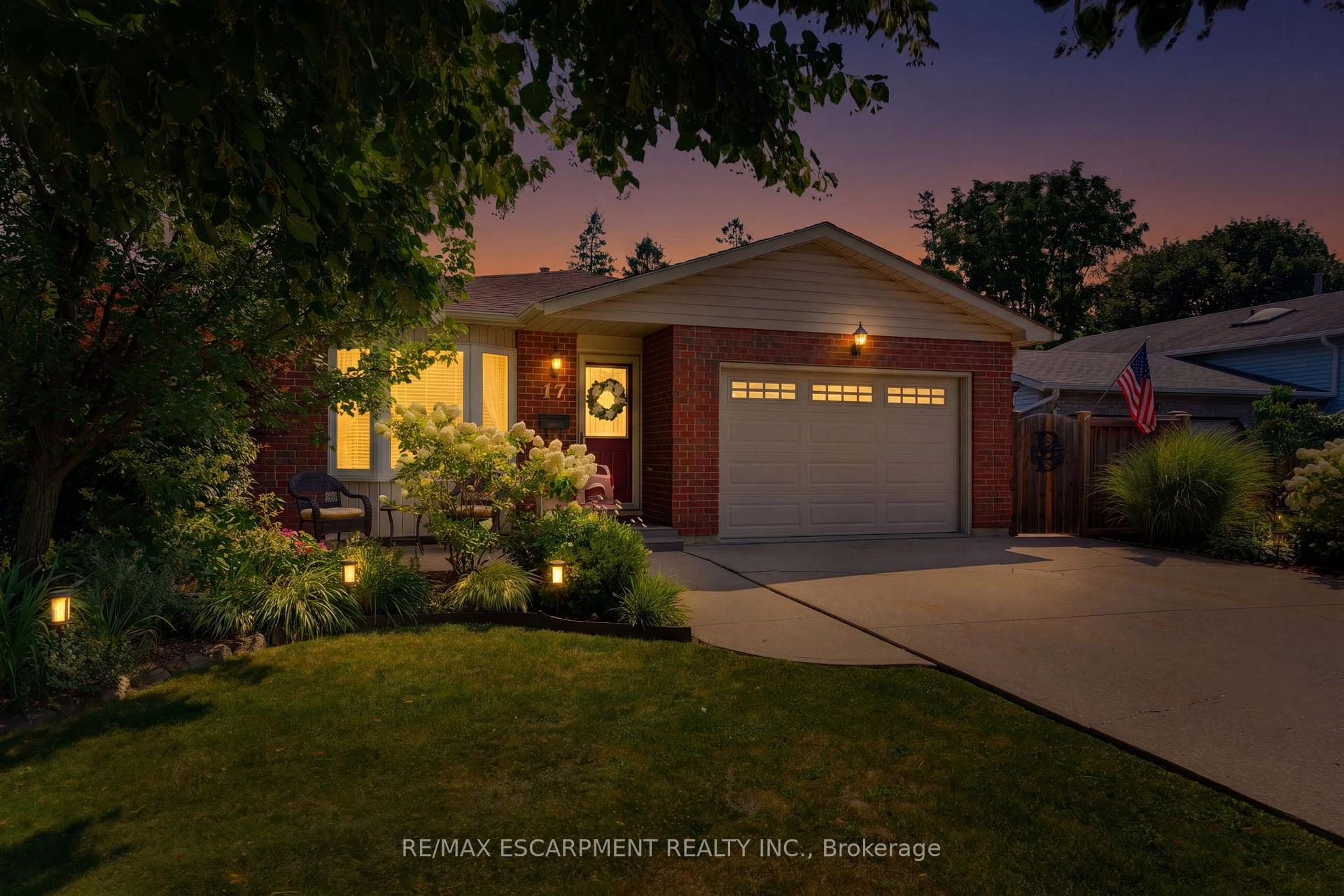 17 BUCHANAN Drive Haldimand Ontario Canada Sale residential SHANNON MCCOUBREY RE/MAX Escarpment Realty Inc., Brokerage*