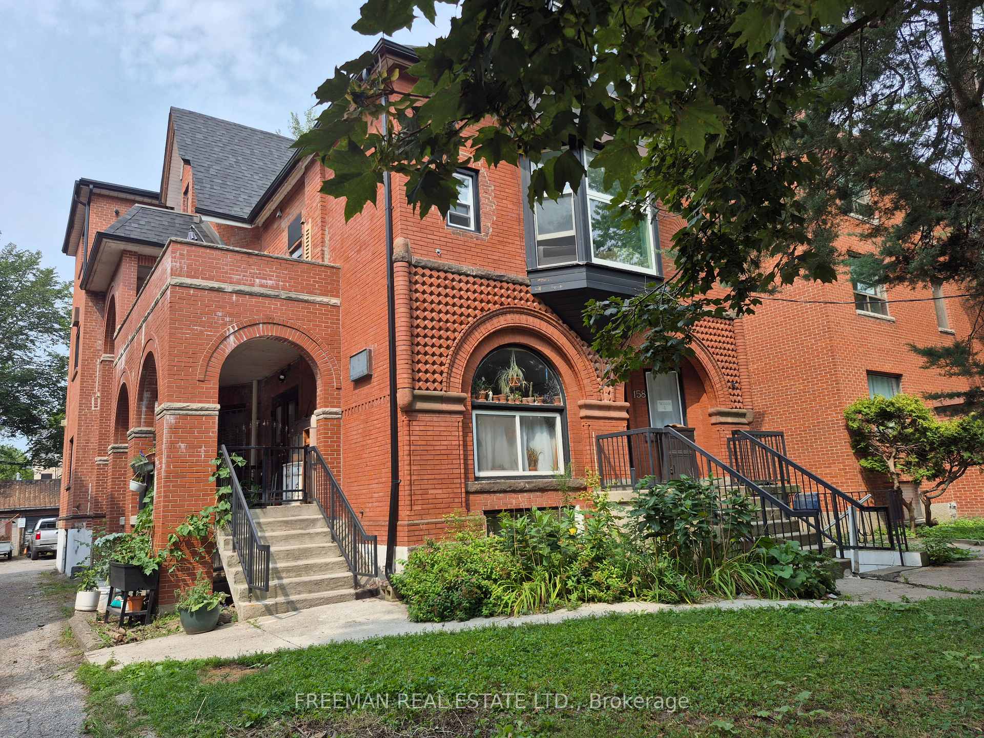 204 - 158 Dowling Avenue Toronto Ontario Canada Rent residential Leon Schaumer HomeLife/Cimerman Real Estate Ltd., Brokerage*