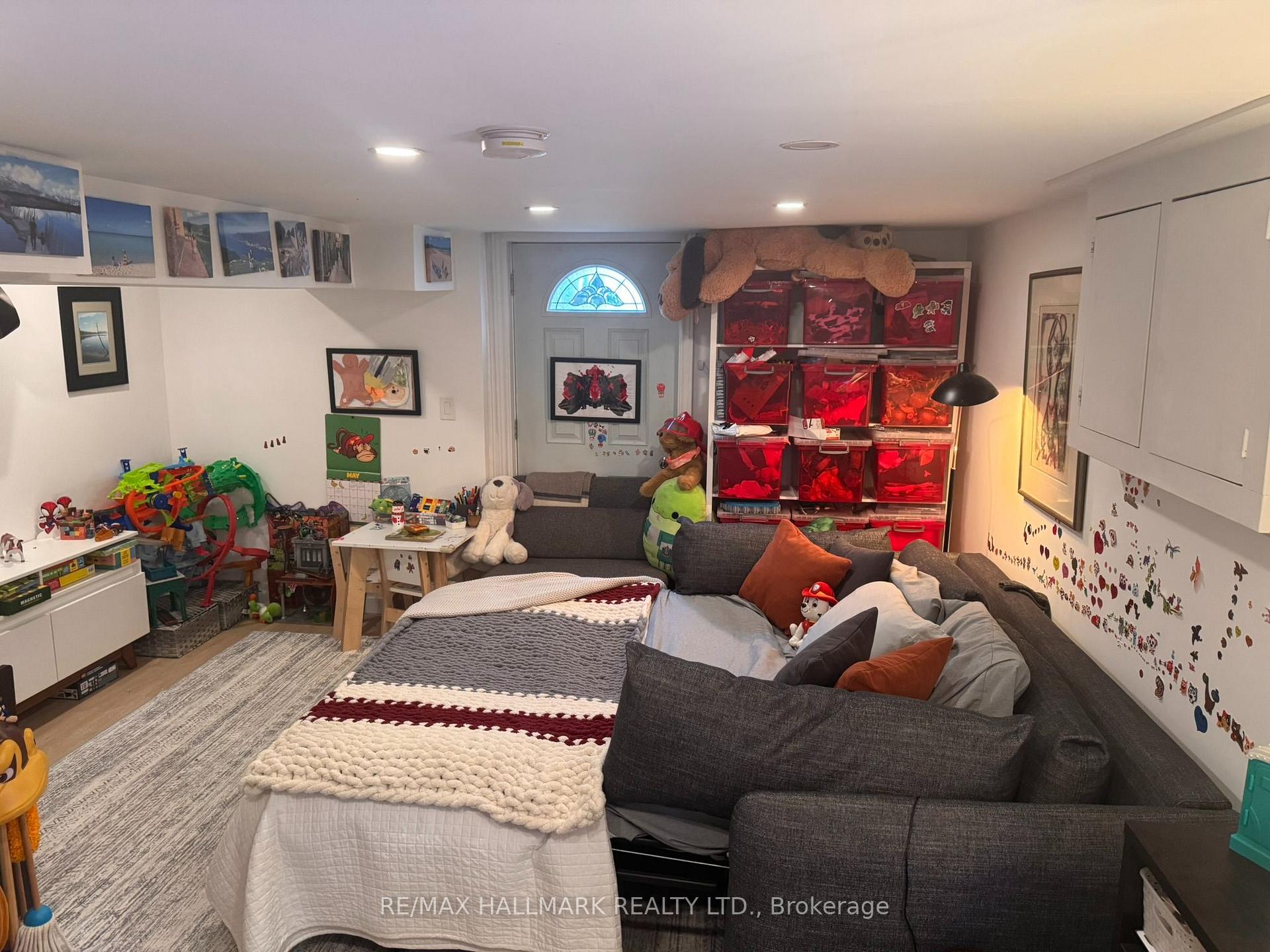 Lower - 10 Hamilton Street Toronto Ontario Canada Rent residential Leon Schaumer HomeLife/Cimerman Real Estate Ltd., Brokerage*