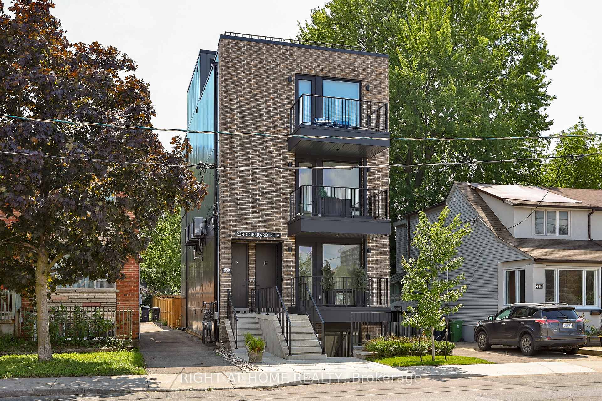 Ground Floor - 2343 Gerrard Street E Toronto Ontario Canada Sale residential Rick Spagnuolo Right at Home Realty, Brokerage*