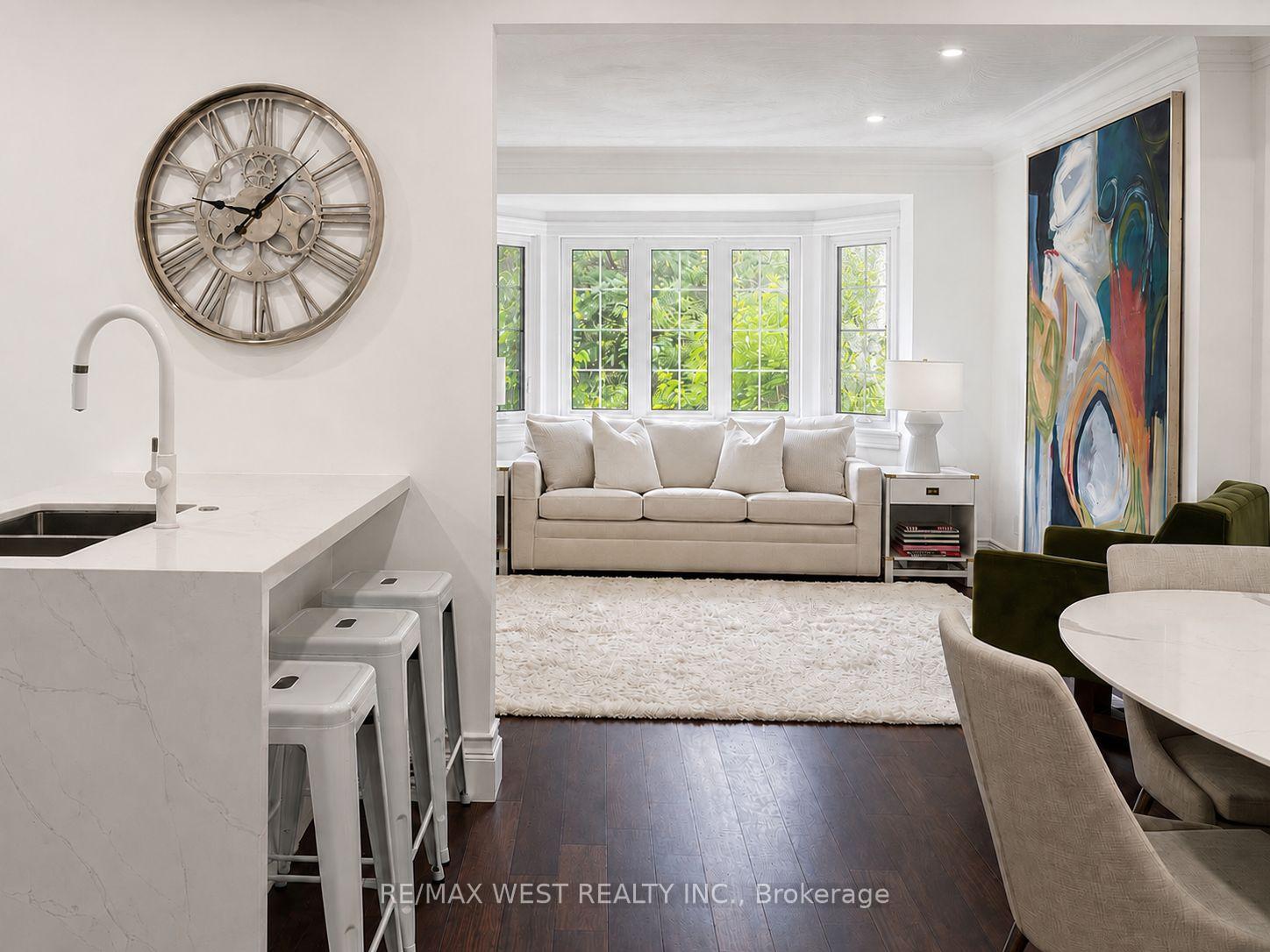 12 Brentwood Road S Toronto Ontario Canada Sale residential Lee Dias RE/MAX West Realty Inc., Brokerage *