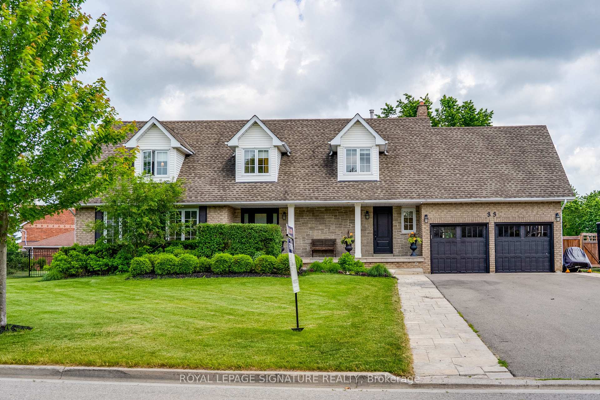 33 Campbell Drive Uxbridge Ontario Canada Sale residential Mary Pinelli Royal LePage Signature Realty, Brokerage*