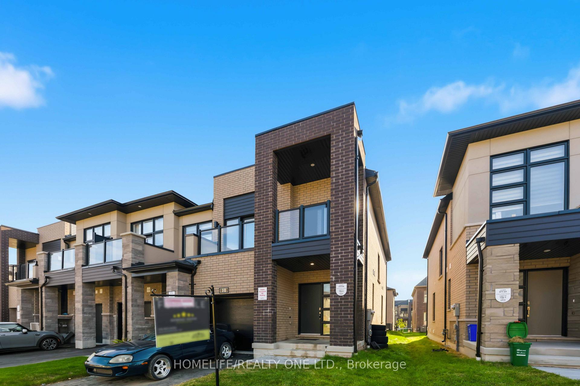 10 Harvey Bunker Crescent Markham Ontario Canada Sale residential Gerald Michaud HomeLife/Realty One Ltd., Brokerage