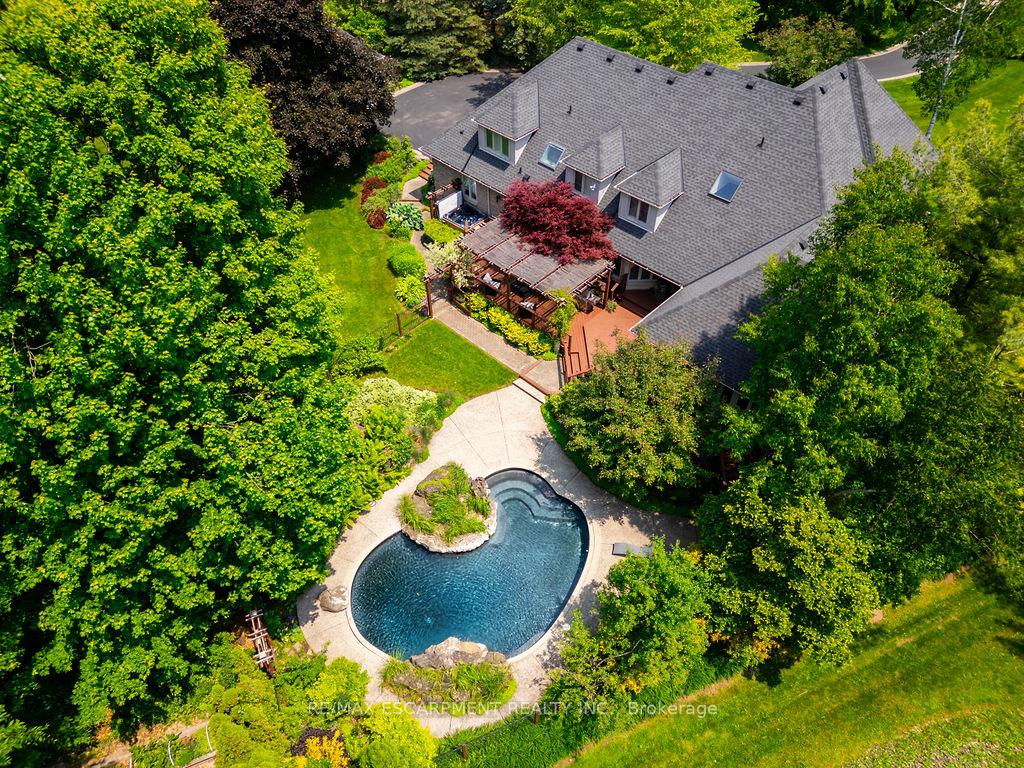 27 Blackberry Place Hamilton Ontario Canada Sale residential SHANNON MCCOUBREY RE/MAX Escarpment Realty Inc., Brokerage*