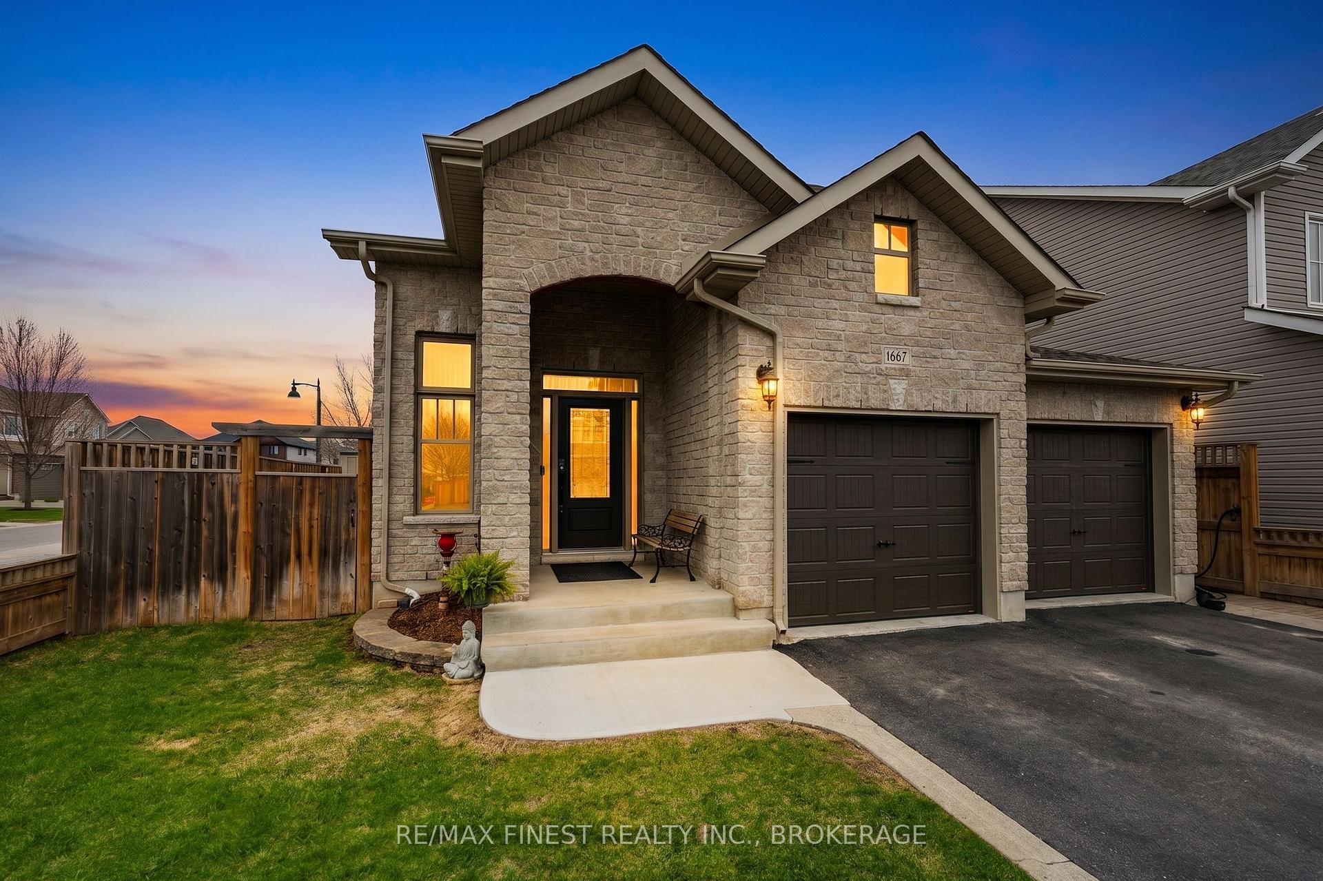 1667 Crimson Crescent Kingston Ontario Canada Sale residential TEAM TALLEN Royal LePage Proalliance Realty, Brokerage