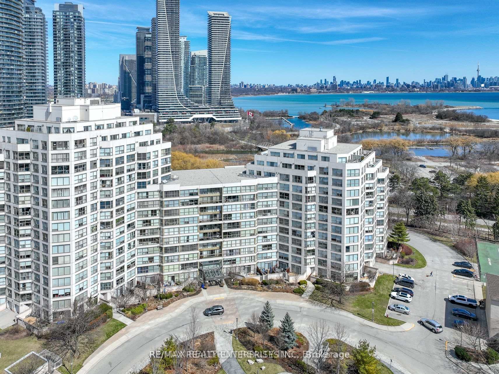 607 - 2261 Lake Shore Boulevard W Toronto Ontario Canada Sale residential Charlene De Silva RE/MAX REALTY ENTERPRISES INC.