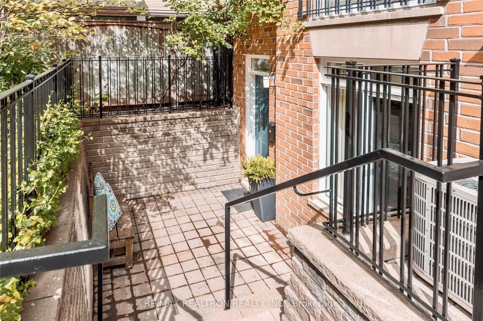 135 - 415 Jarvis Street Toronto Ontario Canada Rent residential Chelsea Wolfe RE/MAX Realtron Realty Inc., Brokerage*