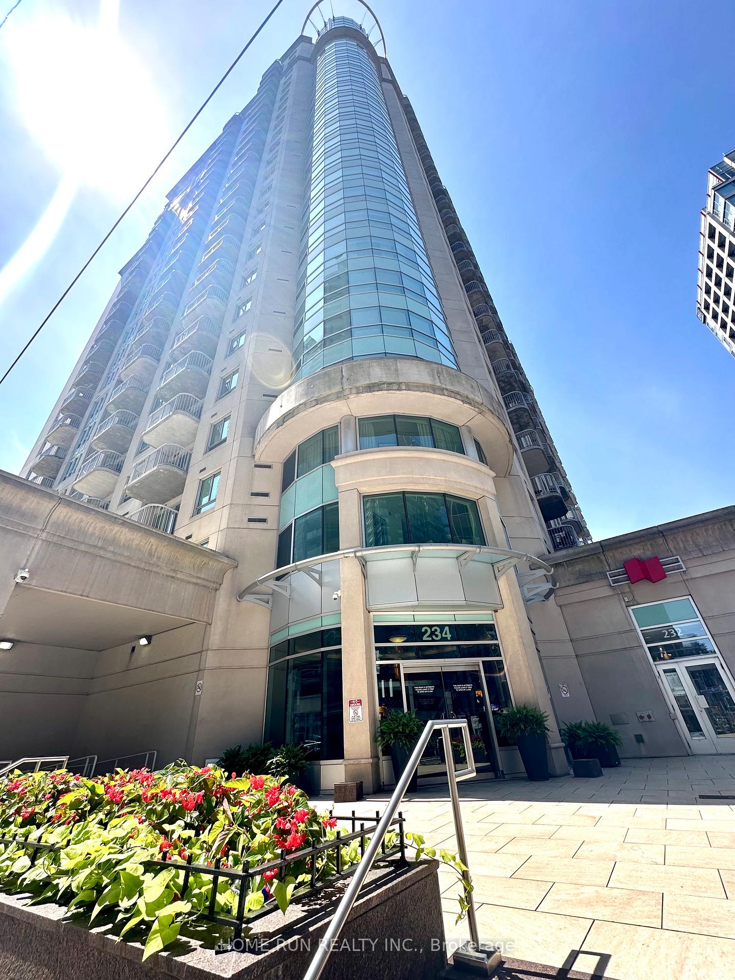 407 - 234 Rideau Street Ottawa Ontario Canada Rented residential   Royal LePage Performance Realty, Brokerage *