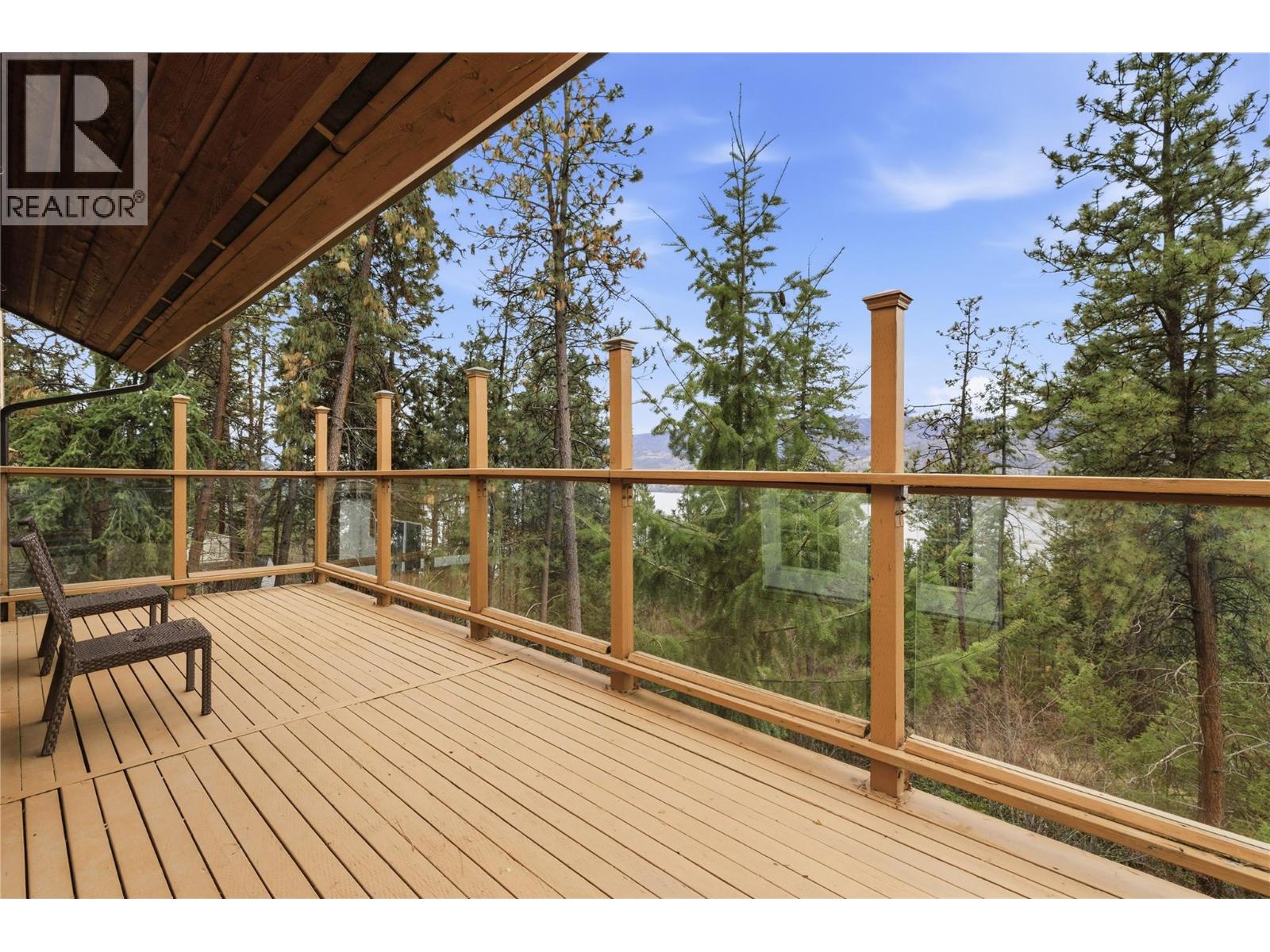 324 Clifton Road N Kelowna British Columbia Canada Sale residential CLIFFORD MAY Realty One Real Estate Ltd., Brokerage*