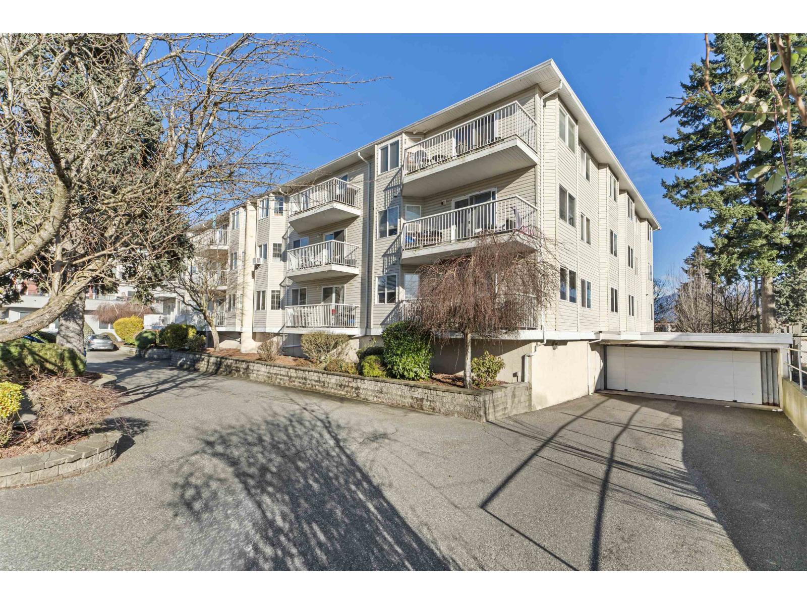 105 8934 MARY STREET|Chilliwack  Chilliwack British Columbia Canada Sale residential Nadine Brunelle Pathway Executives Realty Inc.